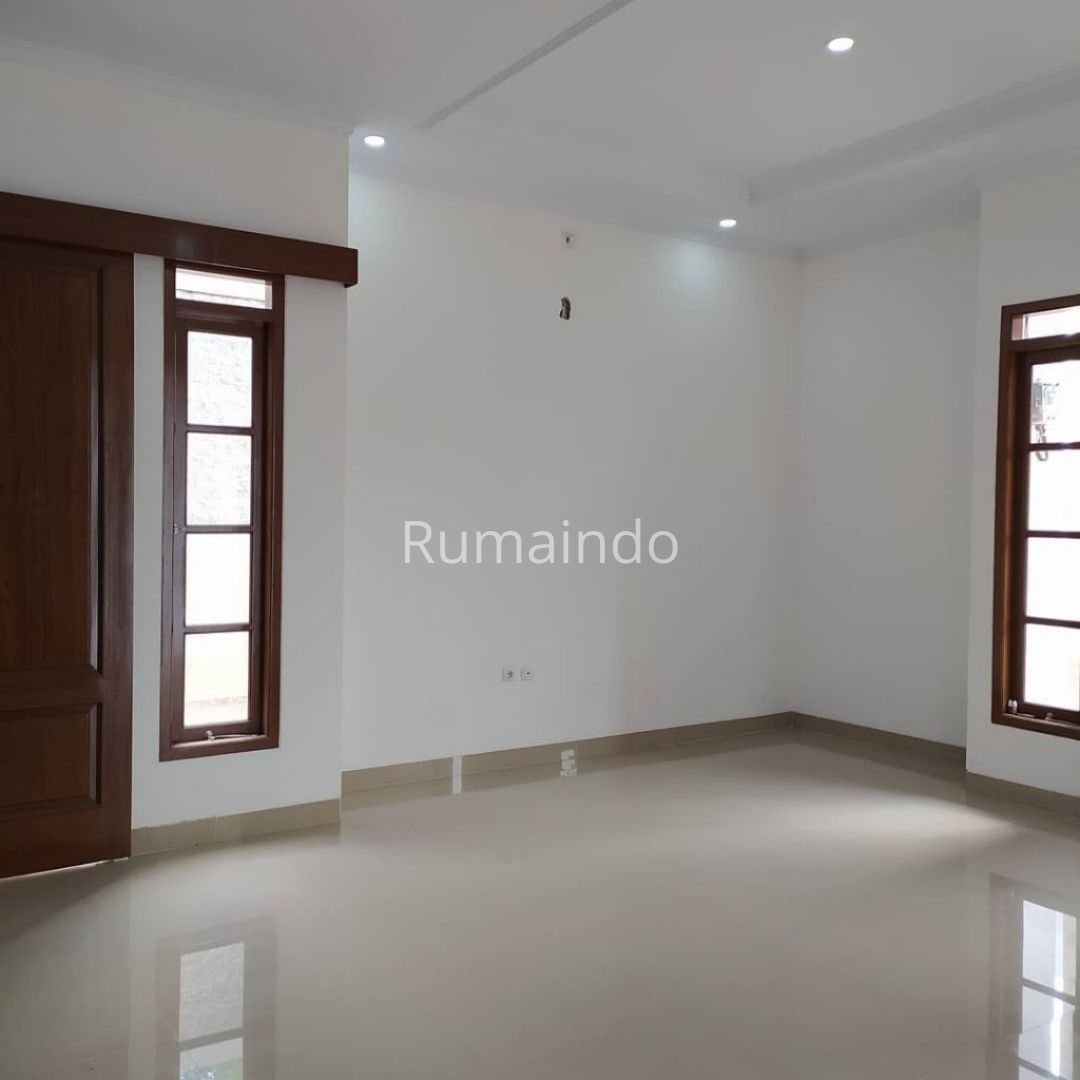 Dijual Murah Rumah Cluster di Jln Raisan Jagakarsa Jakarta Selatan - 3