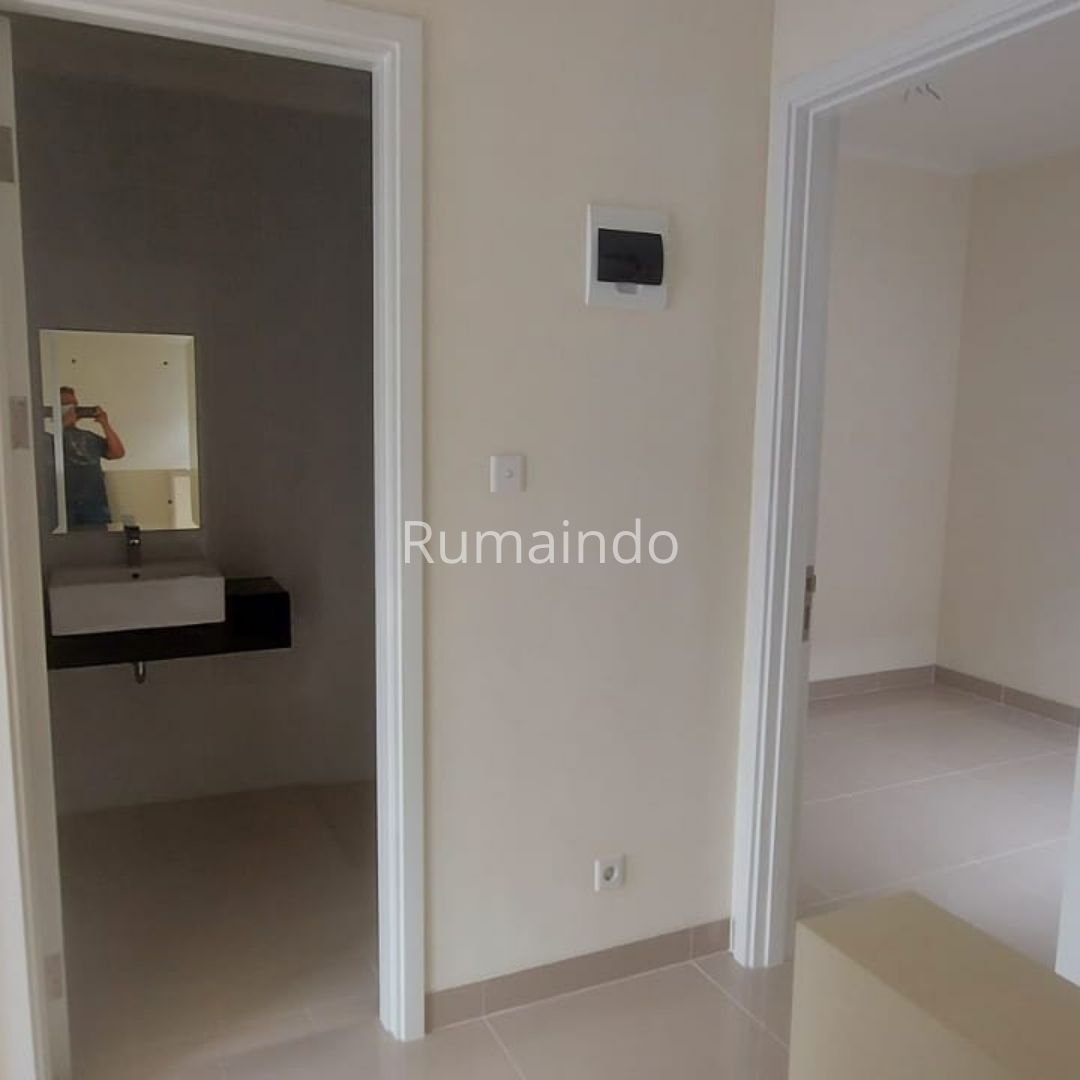 Dijual Rumah Cluster Agnesi Symphonia Summarecon Gading Serpong Tangerang - 9