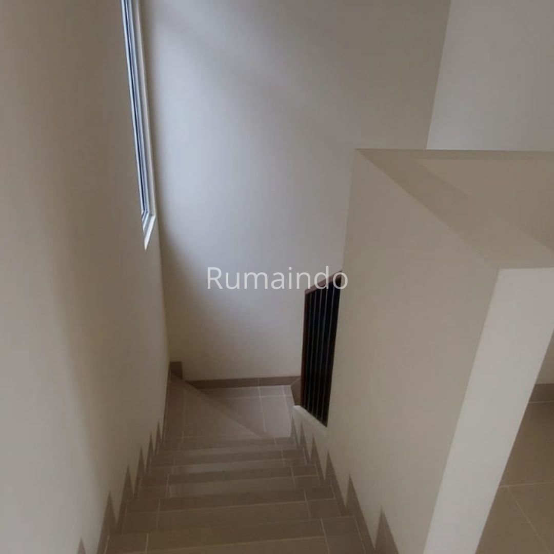 Dijual Rumah Cluster Agnesi Symphonia Summarecon Gading Serpong Tangerang - 10