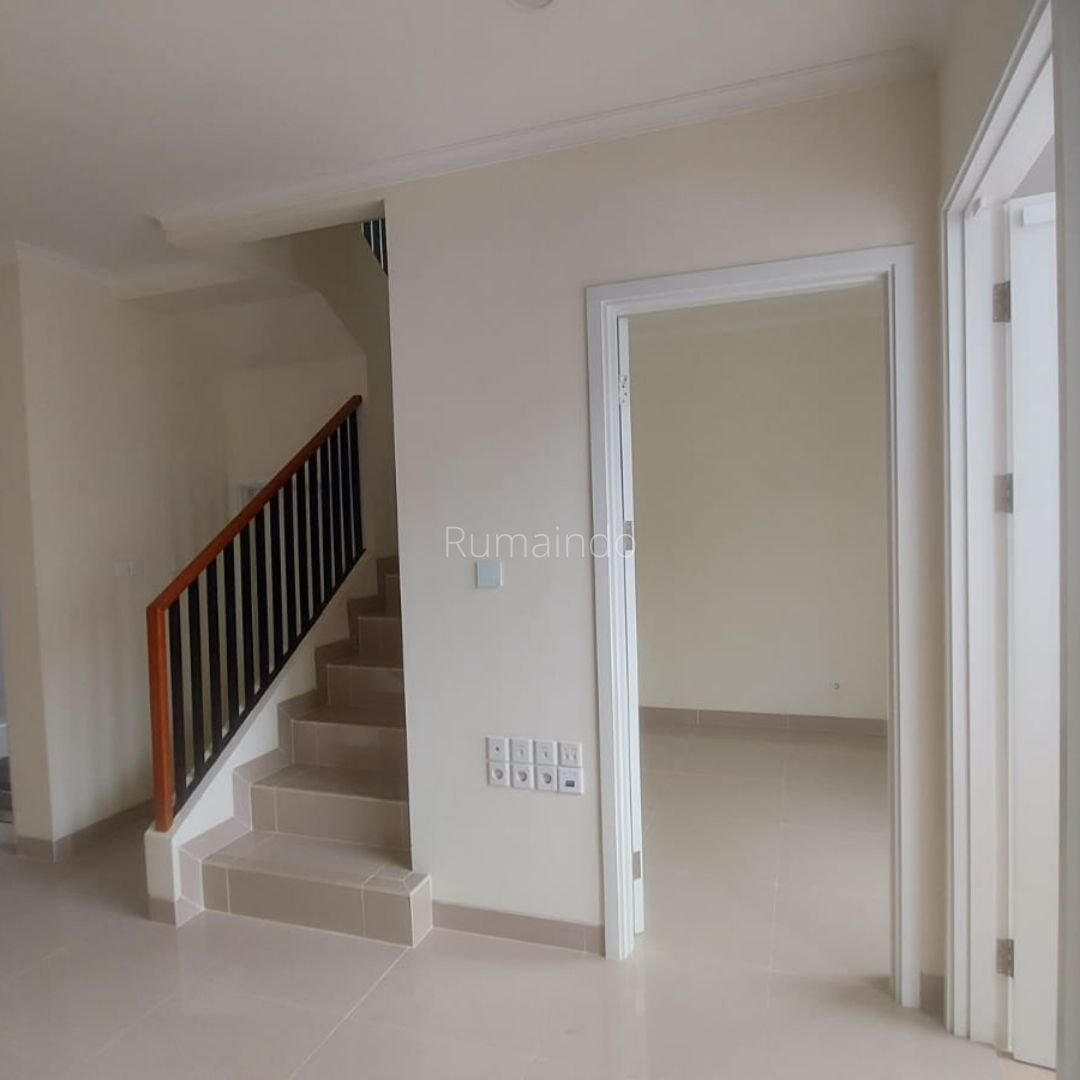 Dijual Rumah Cluster Agnesi Symphonia Summarecon Gading Serpong Tangerang - 4