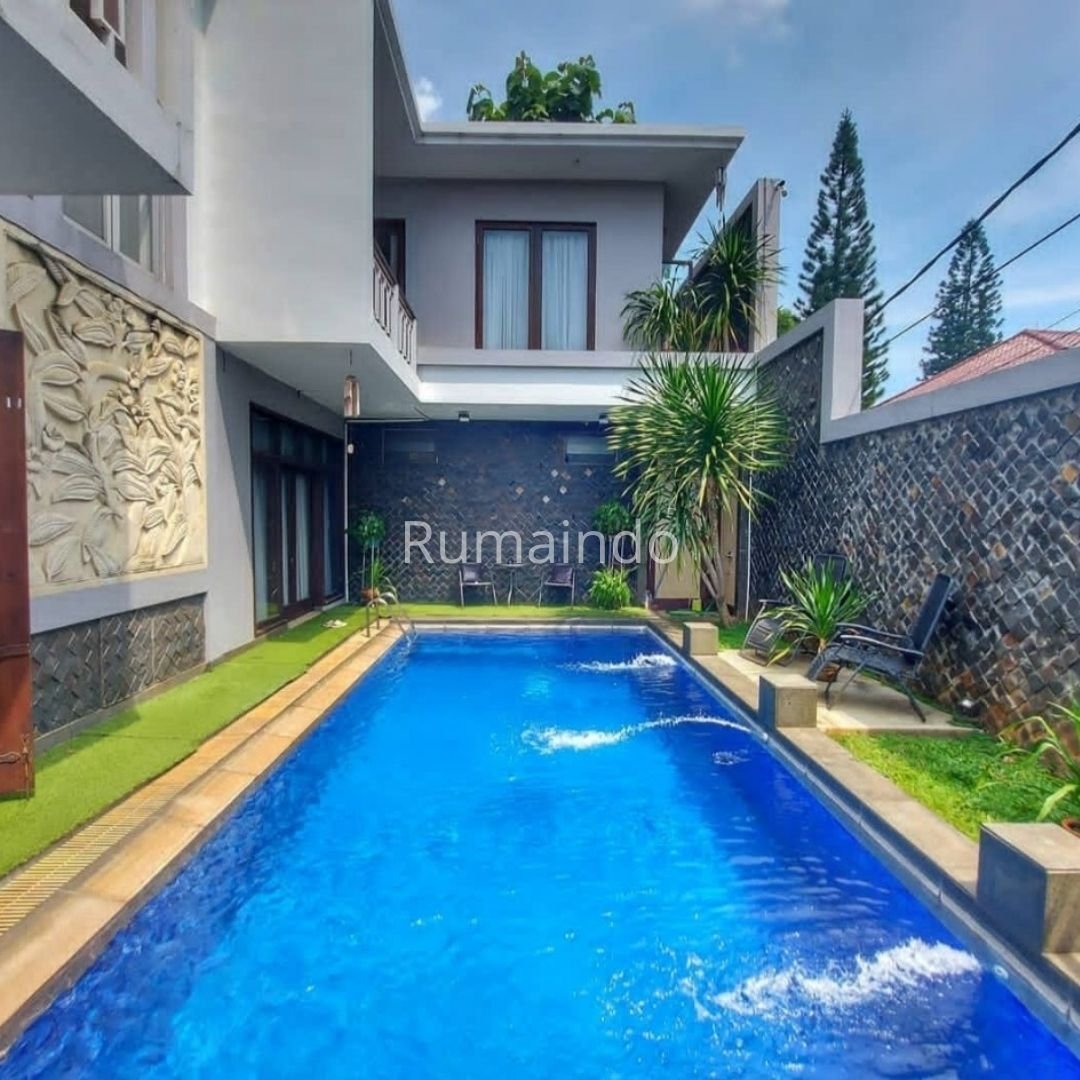 Dijual Rumah Mewah Ada Kolam Renang di Komplek Kesehatan Pesanggrahan Jakarta Selatan - 4