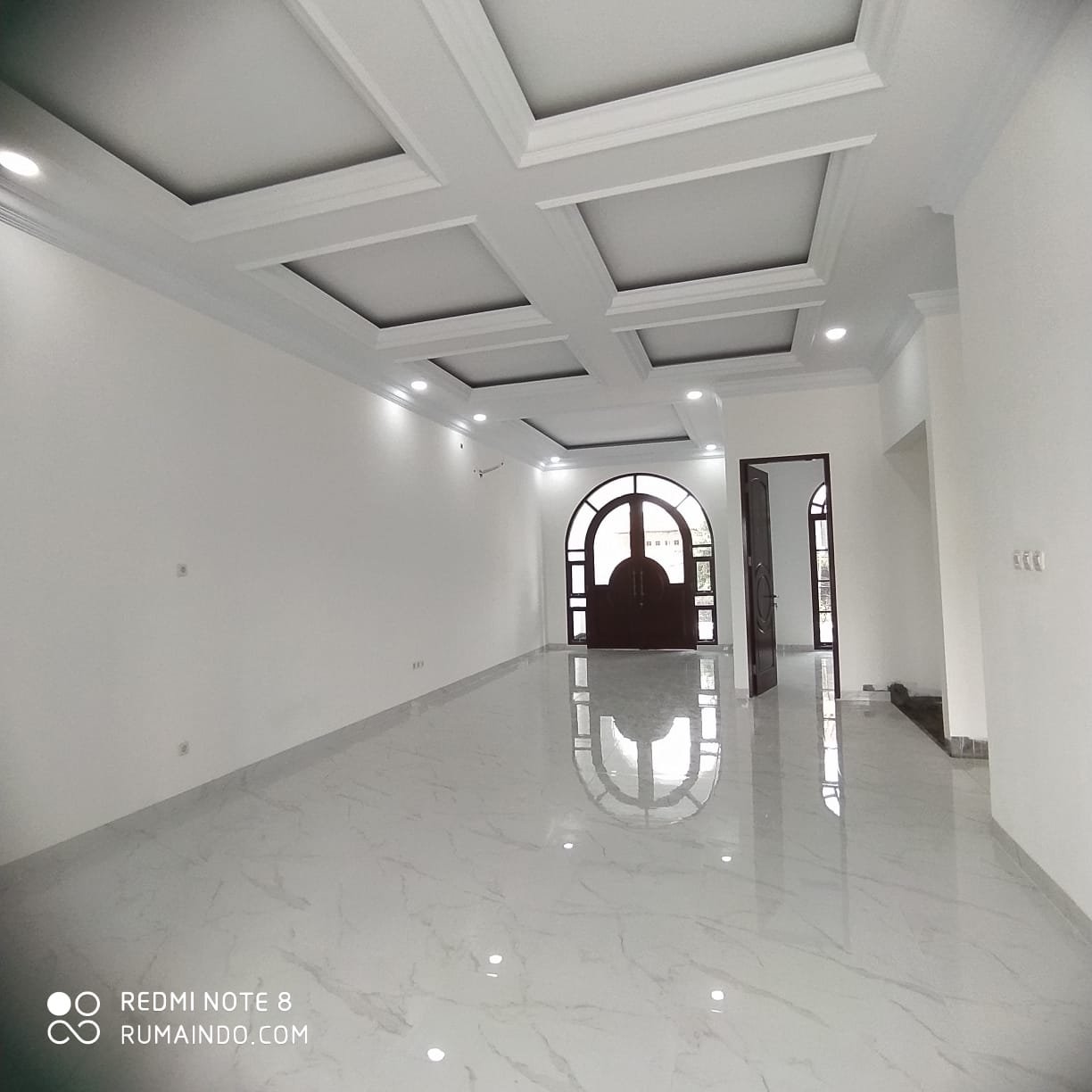 Dijual Rumah Ada Kolam Renang Di Komplek DPR Jln Benda Jagakarsa Jakarta Selatan - 4