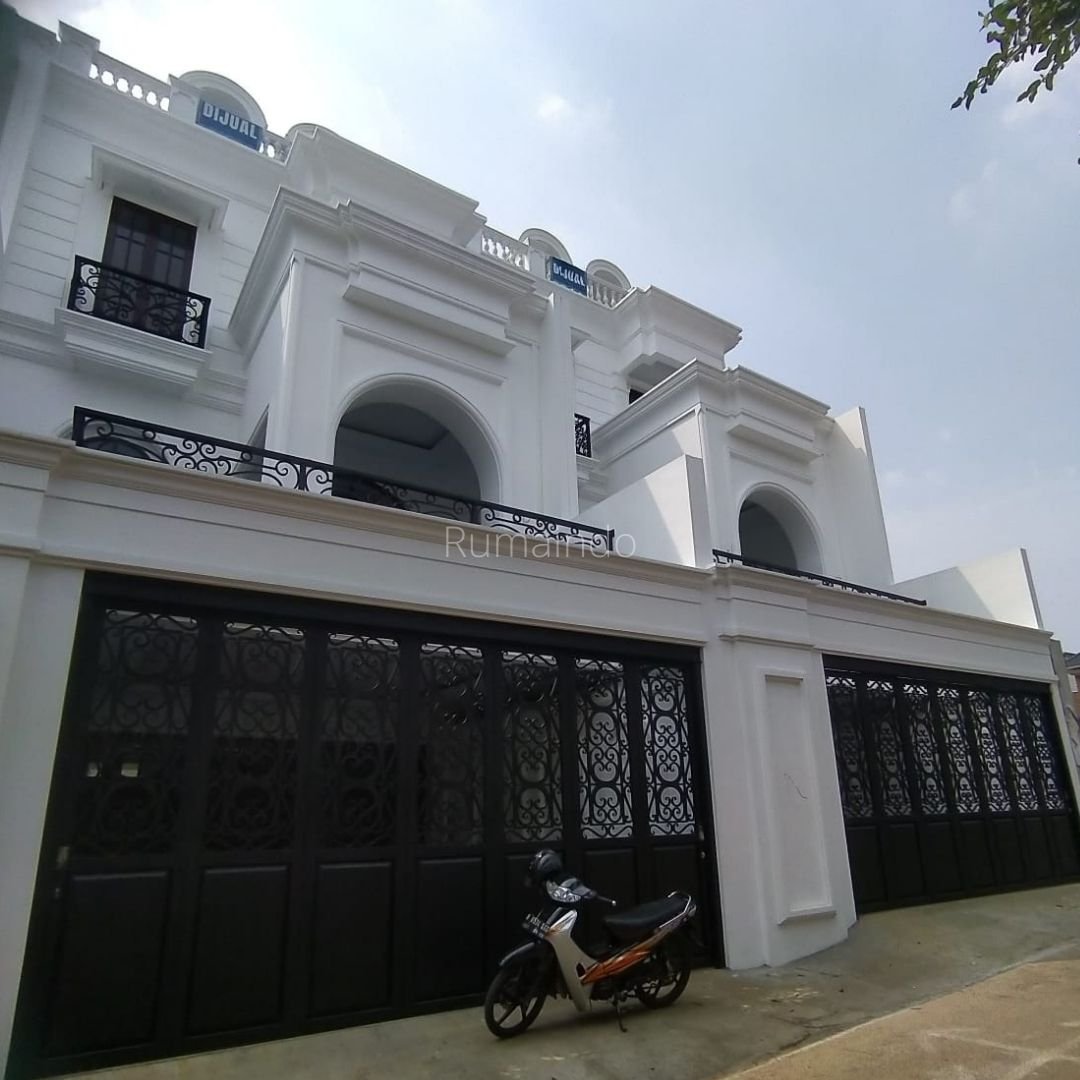 Dijual Rumah Ada Kolam Renang Di Komplek DPR Jln Benda Jagakarsa Jakarta Selatan - 2