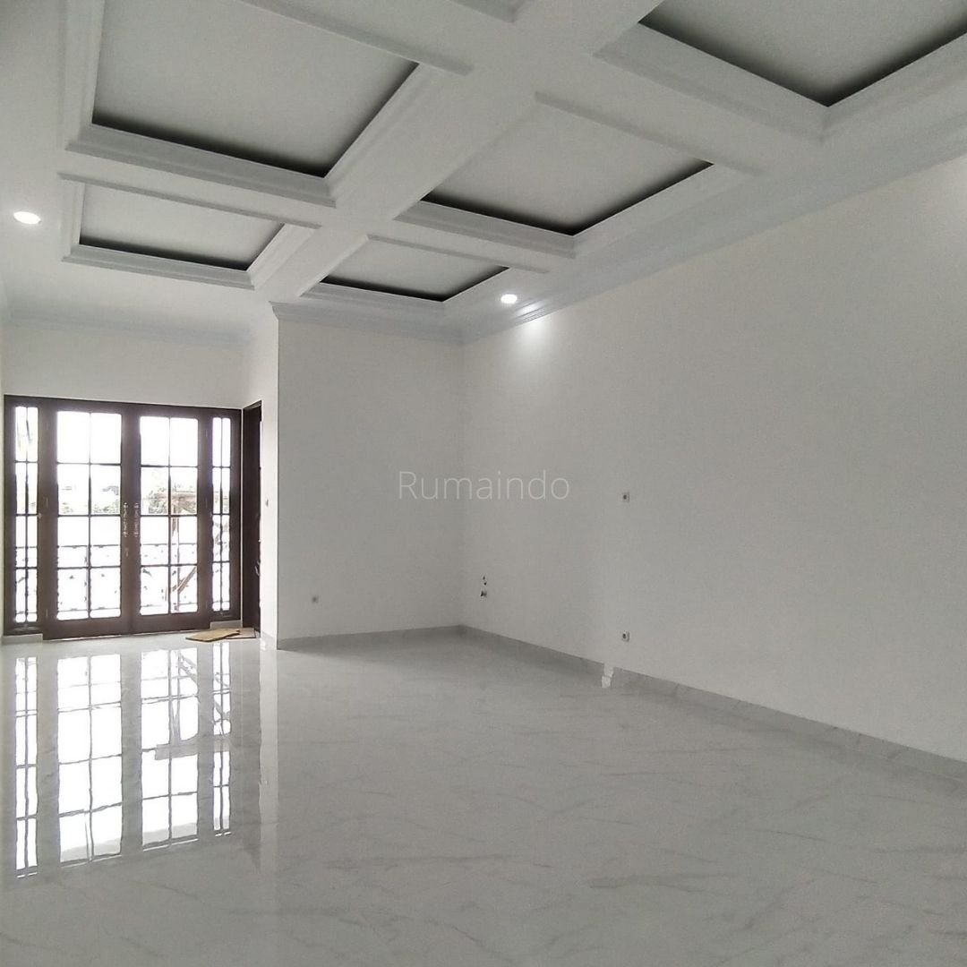 Dijual Rumah Ada Kolam Renang Di Komplek DPR Jln Benda Jagakarsa Jakarta Selatan - 6