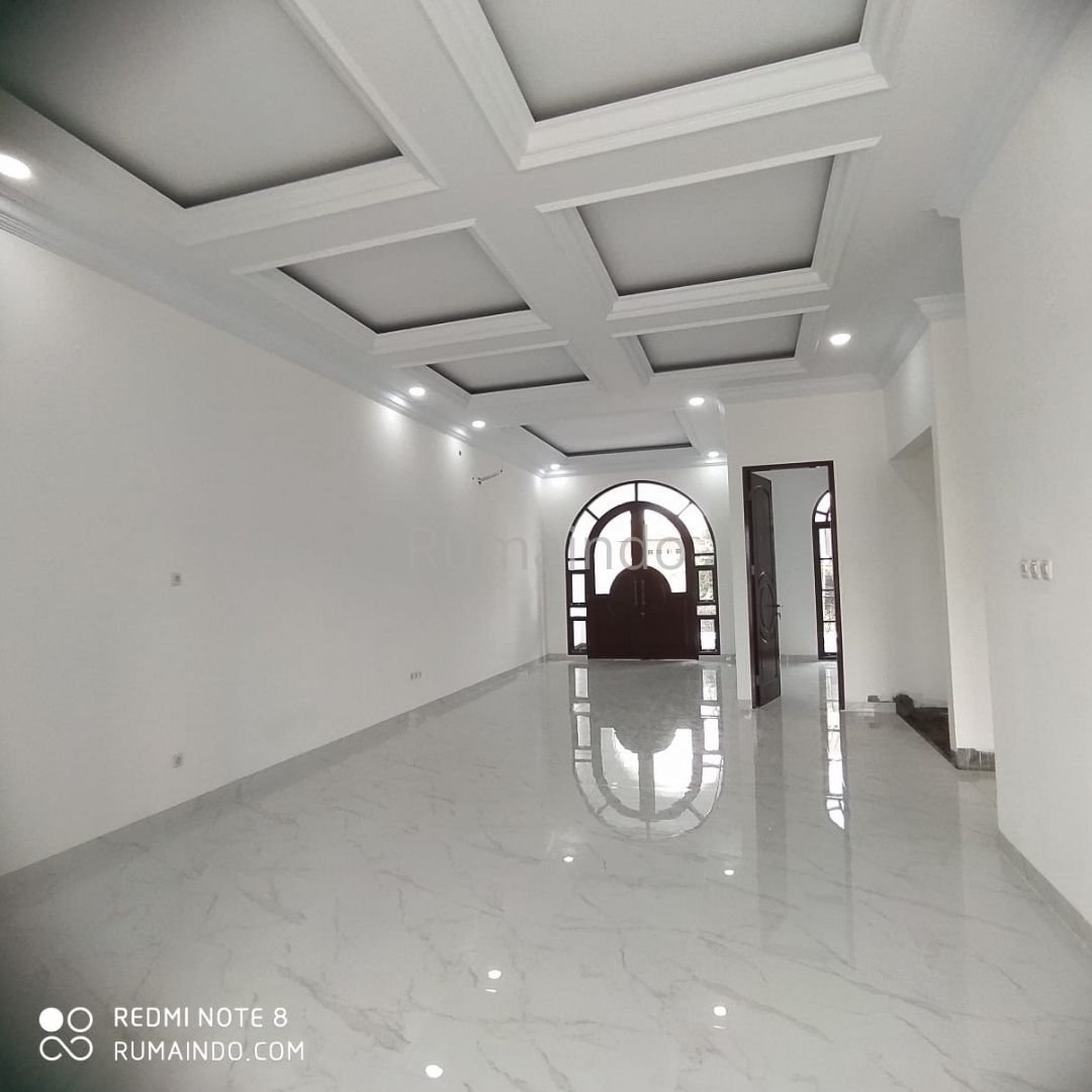 Dijual Rumah Ada Kolam Renang Di Komplek DPR Jln Benda Jagakarsa Jakarta Selatan - 8