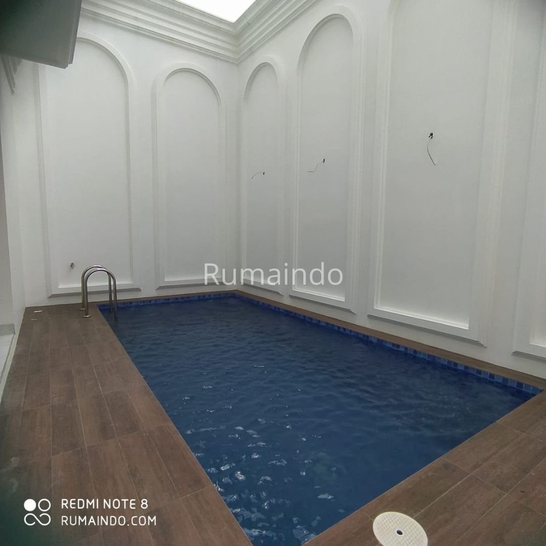 Dijual Rumah Ada Kolam Renang Di Komplek DPR Jln Benda Jagakarsa Jakarta Selatan - 3