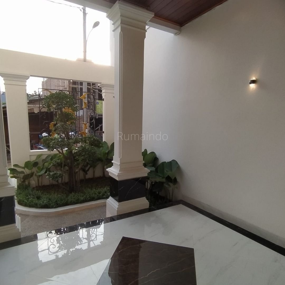 Dijual Murah Rumah Mewah Bangunan Baru di Kebagusan Jakarta Selatan - 10