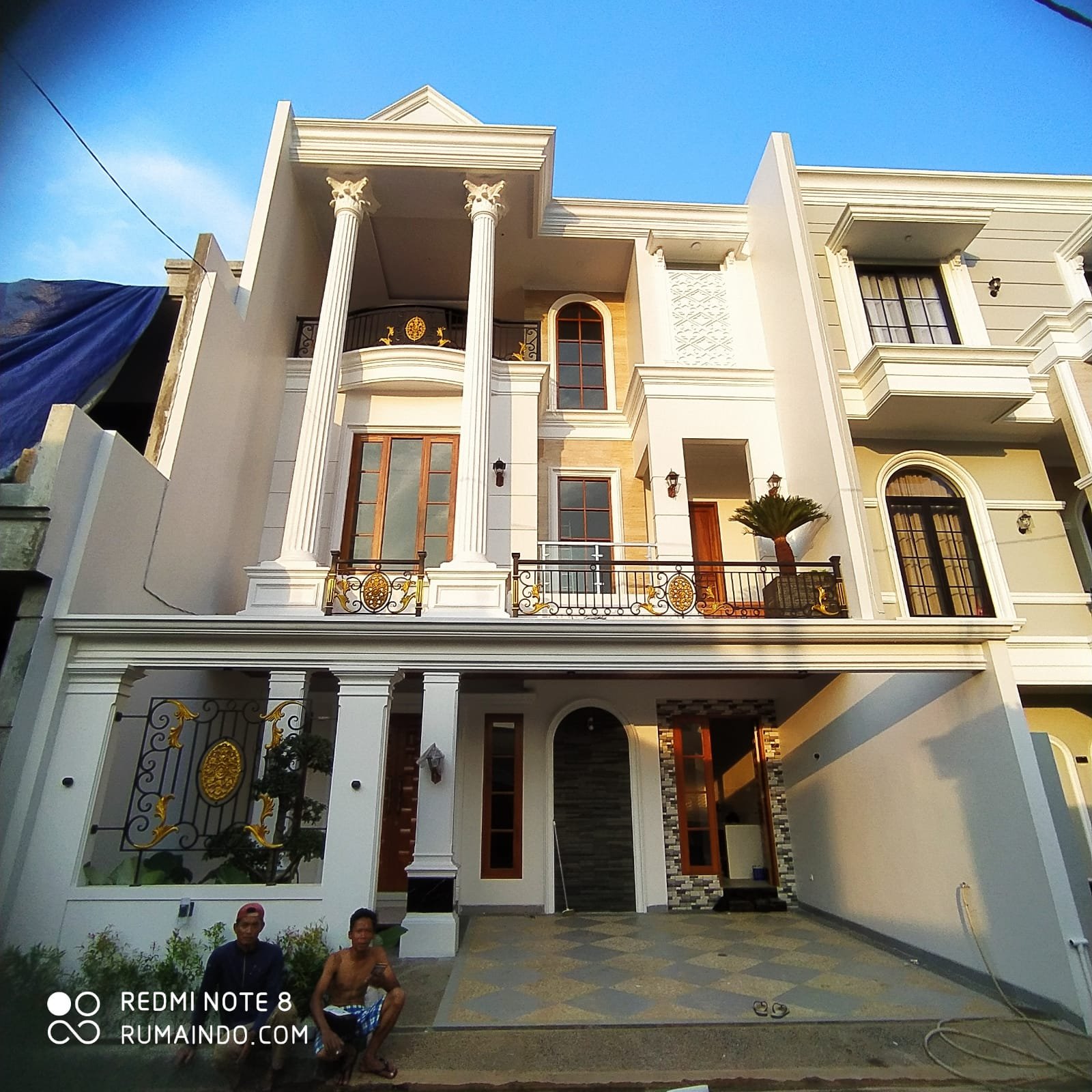 Dijual Murah Rumah Mewah Bangunan Baru di Kebagusan Jakarta Selatan - 2