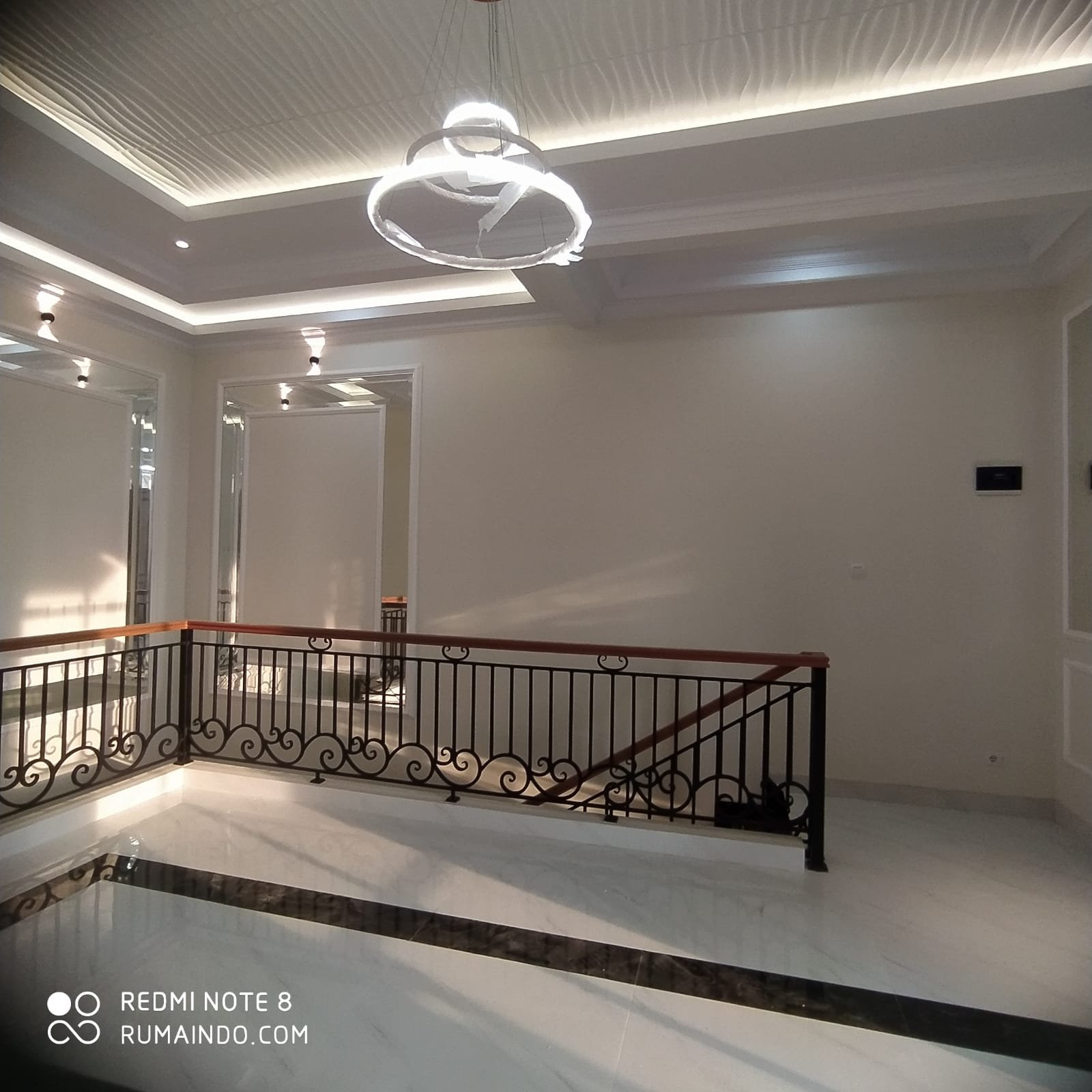 Dijual Murah Rumah Mewah Bangunan Baru di Kebagusan Jakarta Selatan - 16