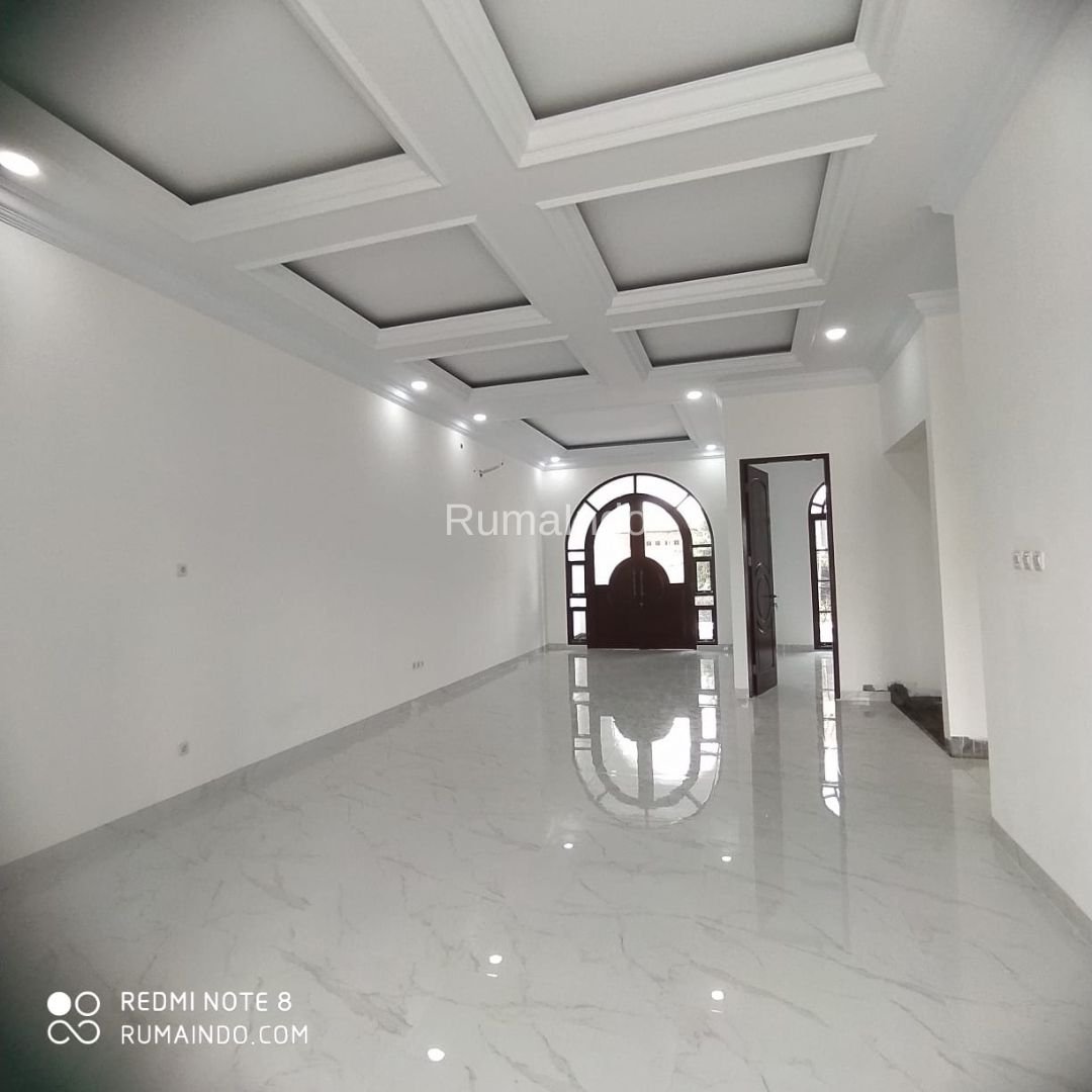 Dijual Rumah Ada Kolam Renang Di Komplek DPR Jln Benda Jagakarsa Jakarta Selatan - 5