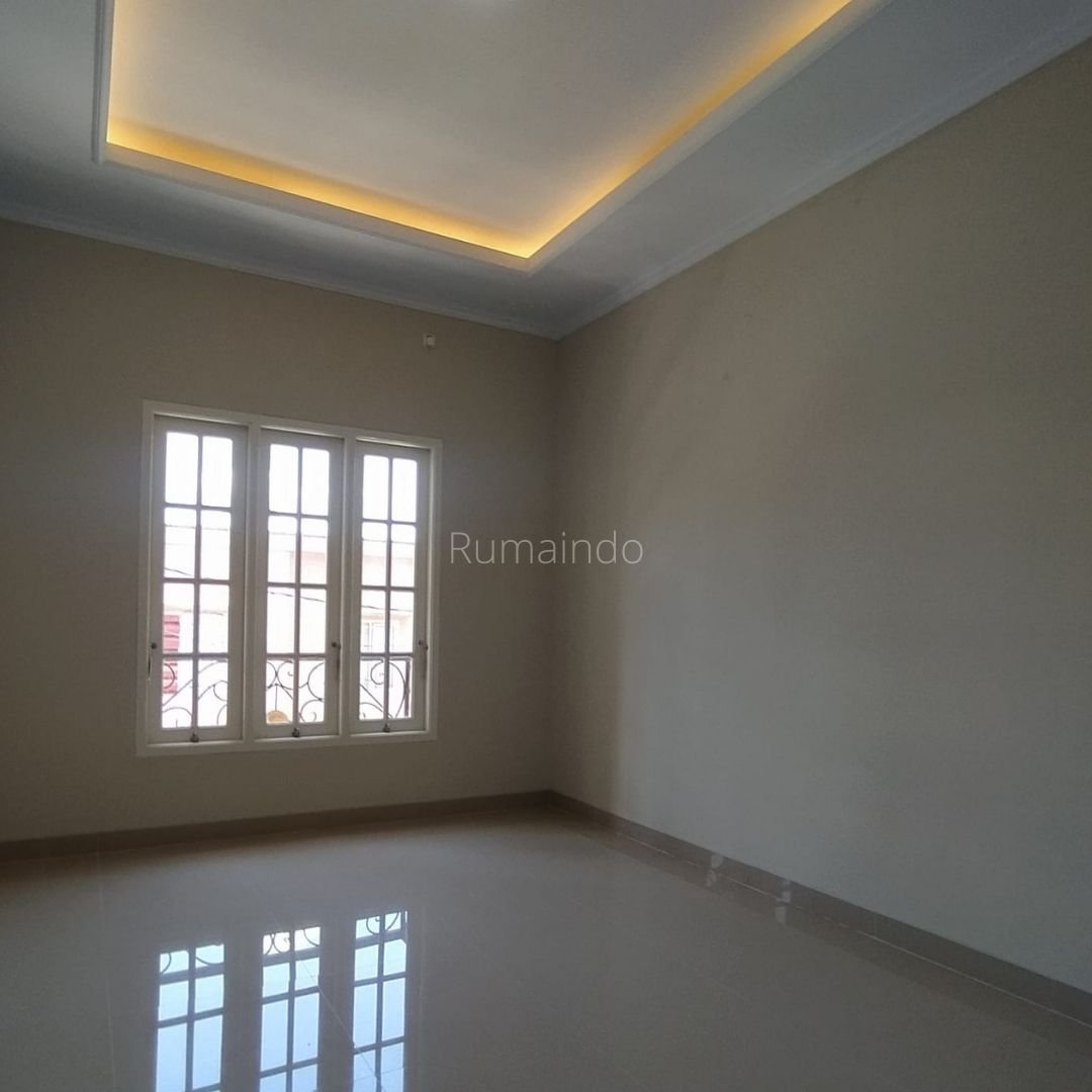 Dijual Murah Rumah Non Cluster di Srengseng Sawah Jagakarsa Jakarta Selatan - 4