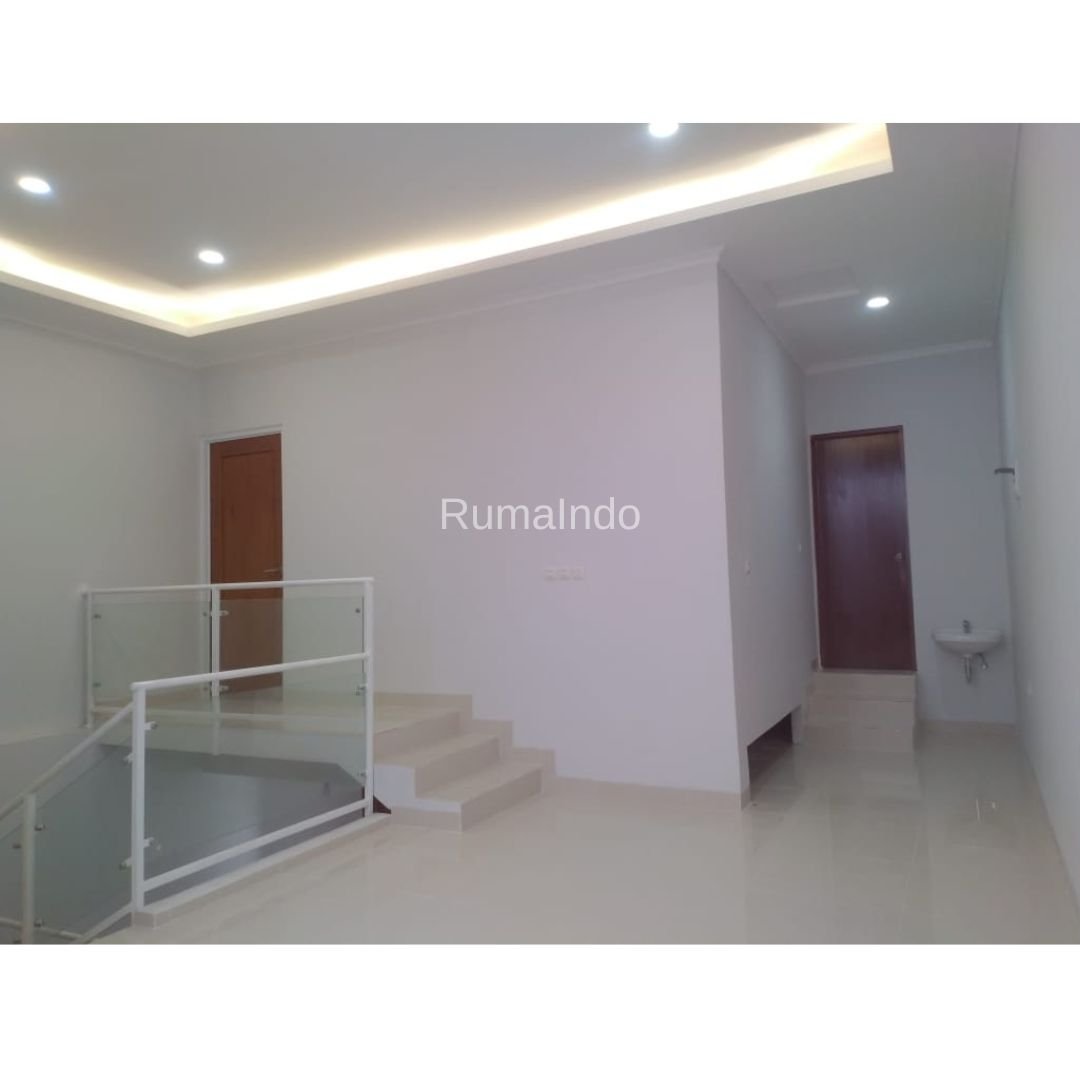 Dijual Murah Rumah Baru Ada Rooftop di Tebet Timur Jakarta Selatan - 6