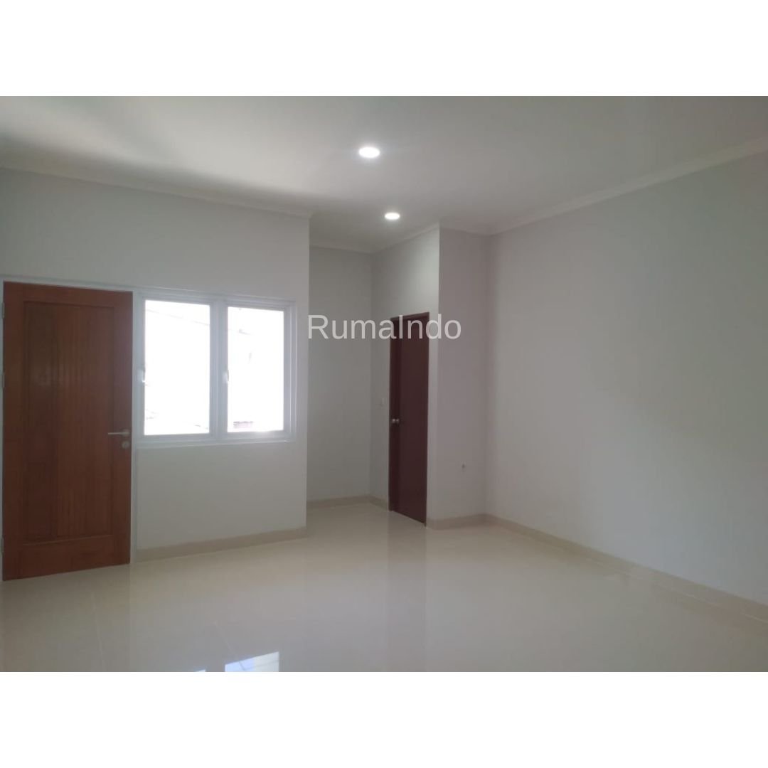Dijual Murah Rumah Baru Ada Rooftop di Tebet Timur Jakarta Selatan - 2