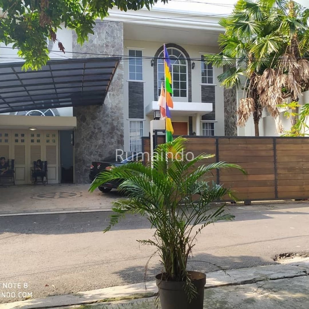 Dijual/Disewa Rumah di Pejaten Barat Deket Ampera dan Kemang Timur Jakarta Selatan - 2