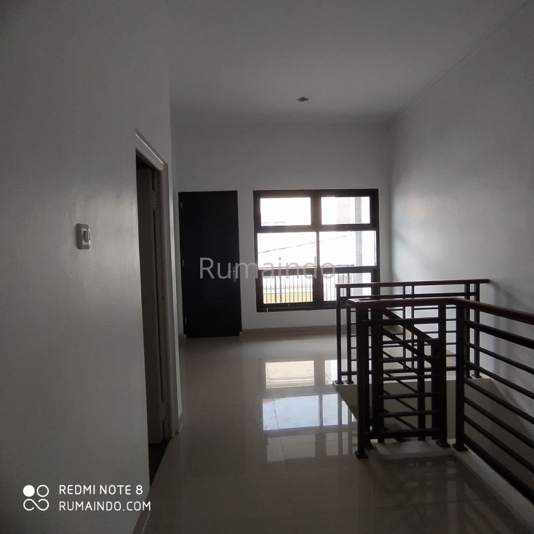 Dijual Murah Rumah Cluster Jamboo Hills Jagakarsa Jakarta Selatan - 8