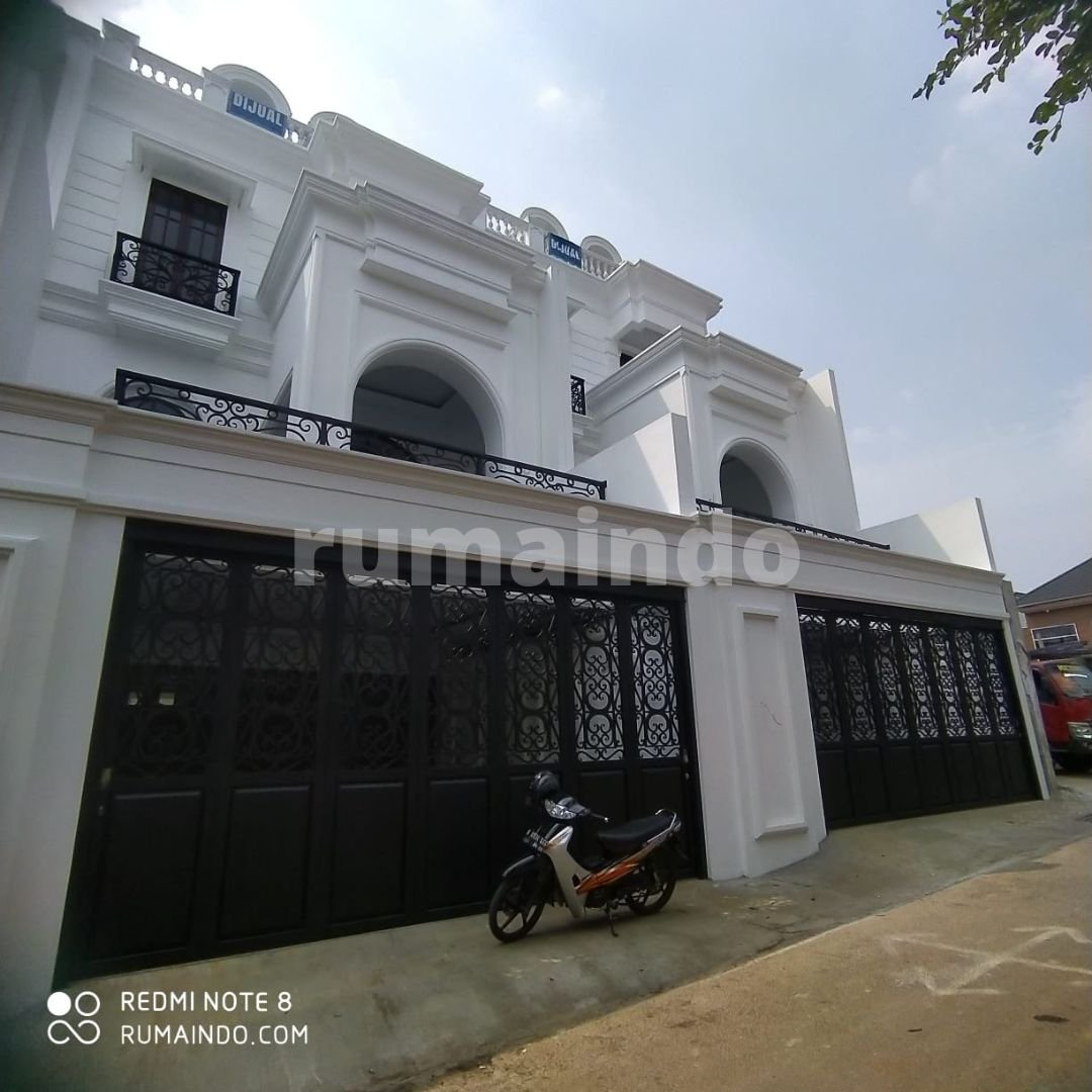 Dijual Rumah Ada Kolam Renang Di Komplek DPR Jln Benda Jagakarsa Jakarta Selatan - 2