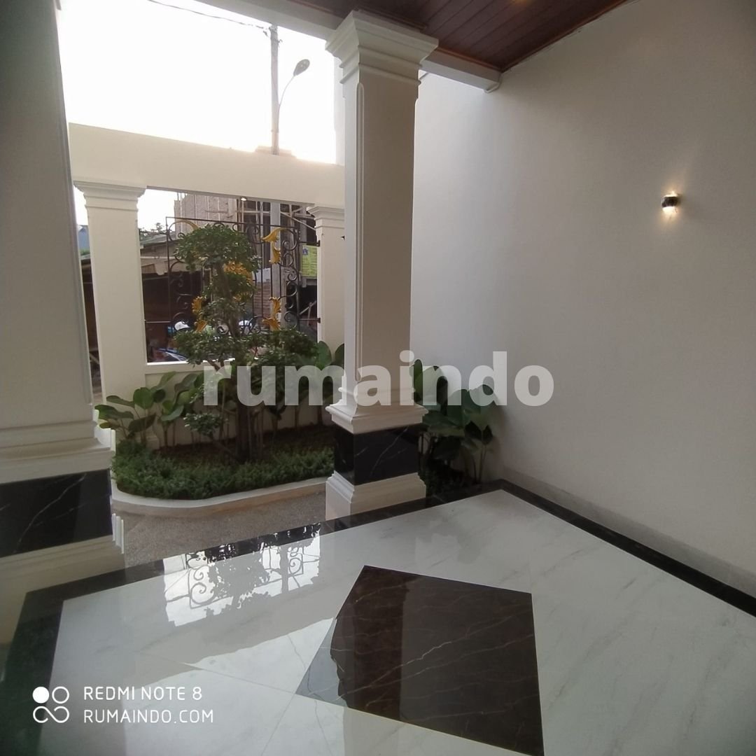 Dijual Murah Rumah Mewah Bangunan Baru di Kebagusan Jakarta Selatan - 9