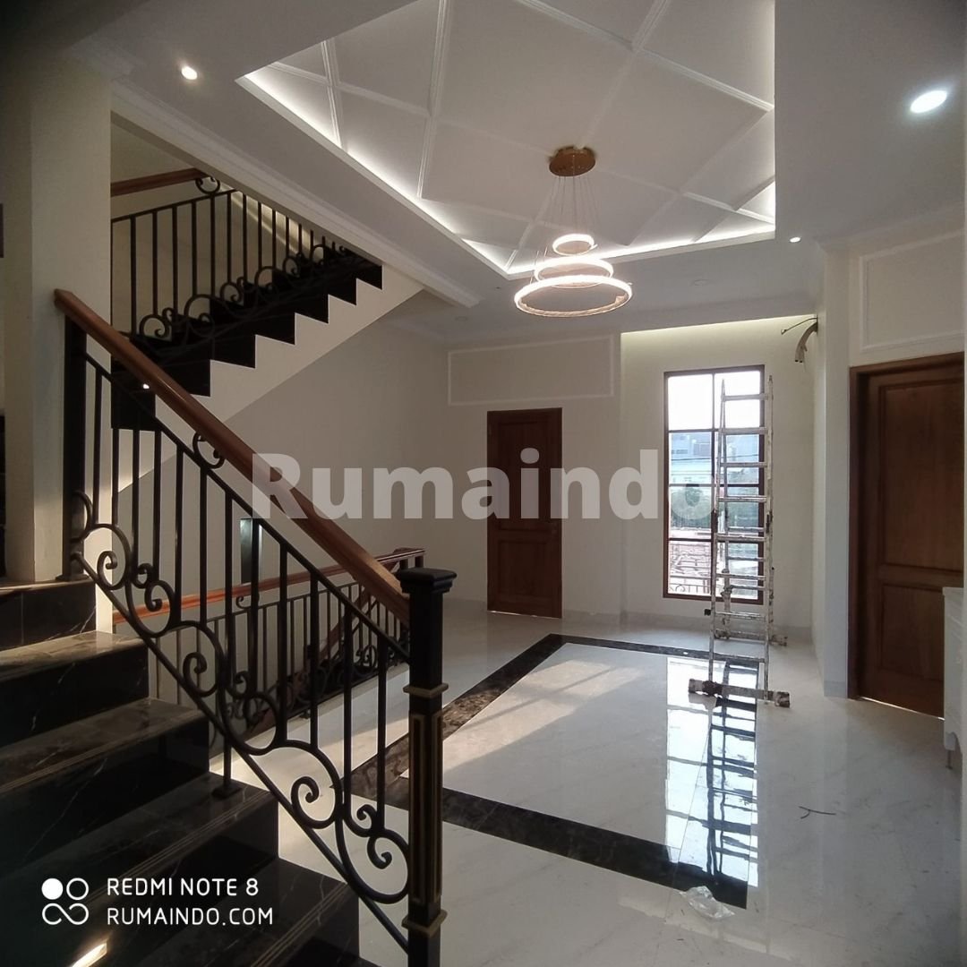 Dijual Murah Rumah Mewah Bangunan Baru di Kebagusan Jakarta Selatan - 3