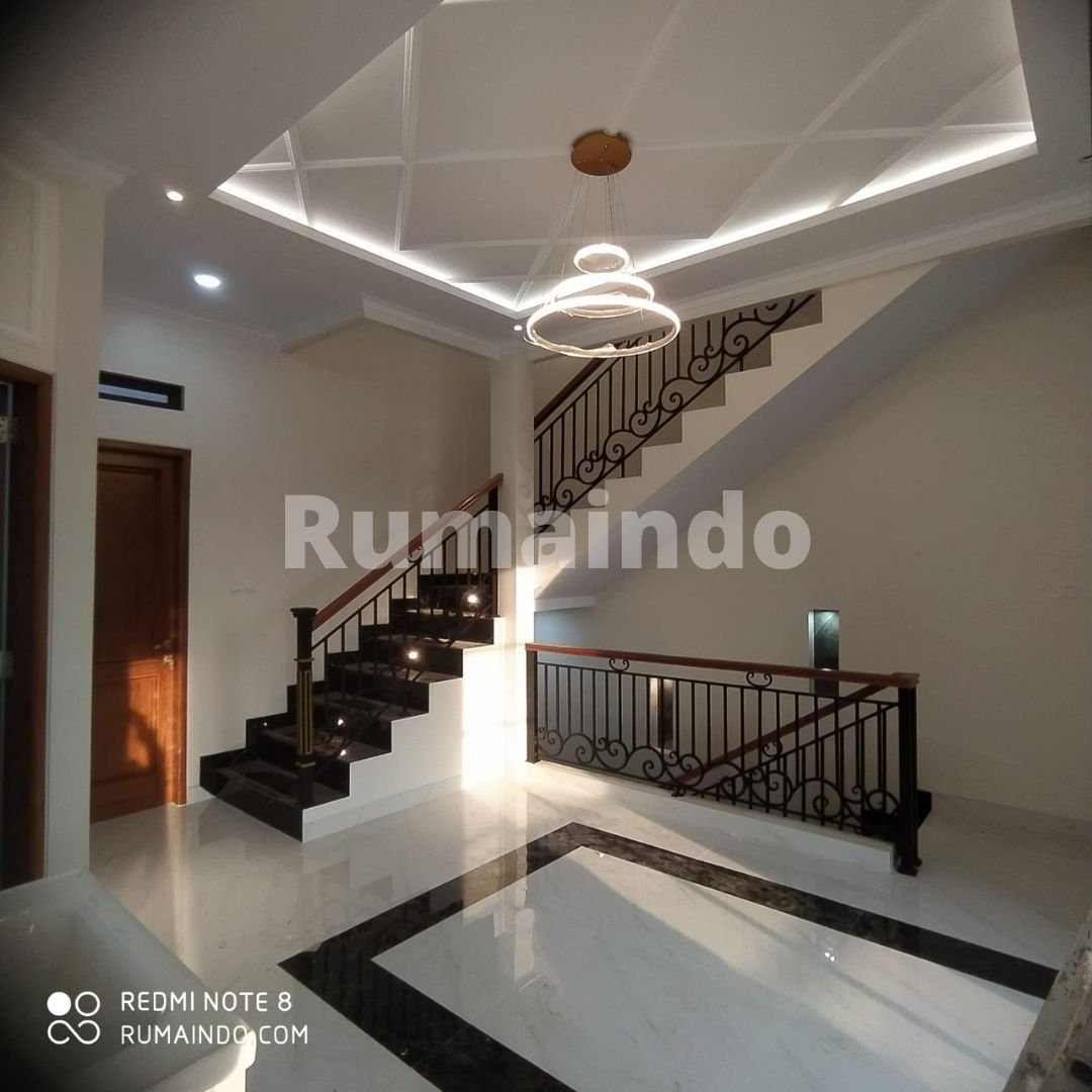 Dijual Murah Rumah Mewah Bangunan Baru di Kebagusan Jakarta Selatan - 6