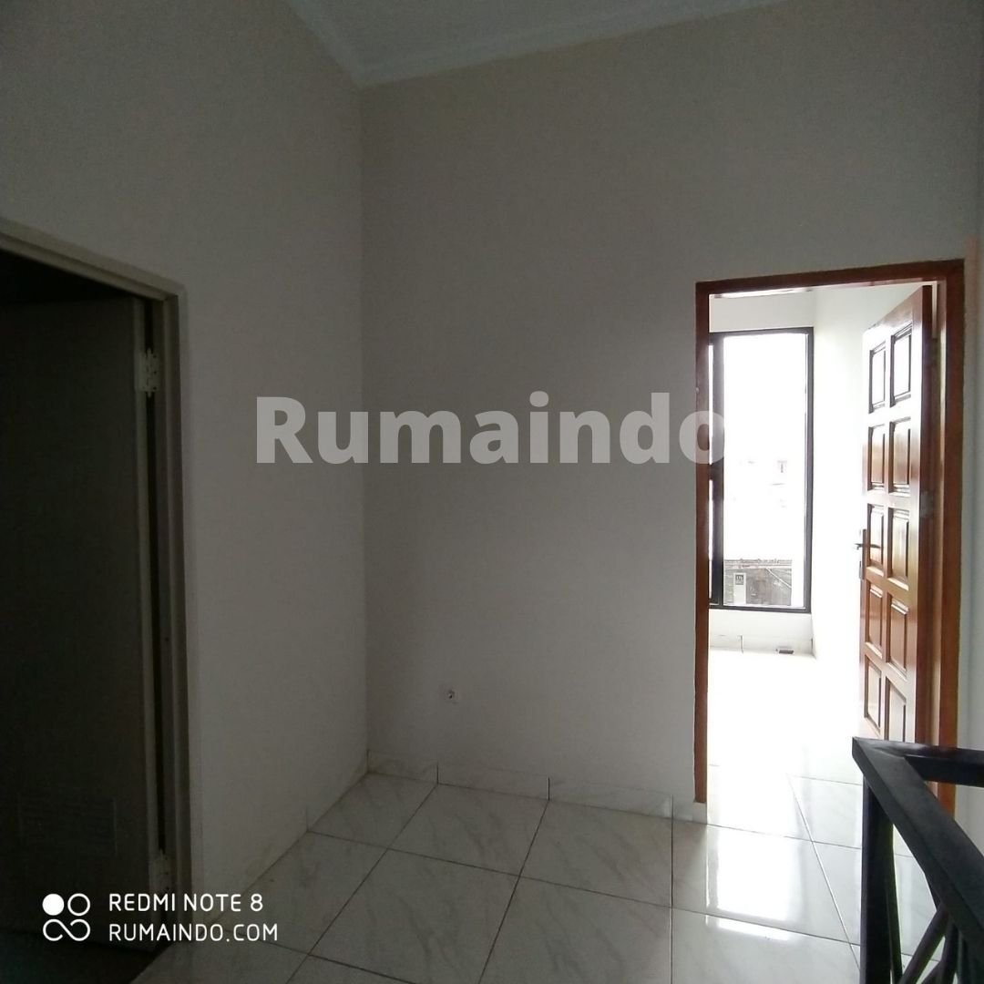 Dijual Rumah Non Cluster di Cipedak Jagakarsa Jakarta Selatan - 6