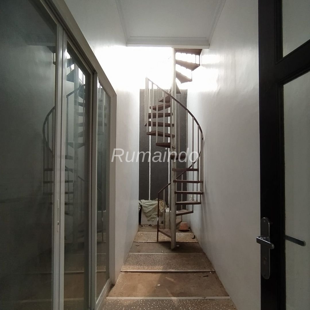 Dijual Murah Rumah Cluster Jamboo Hills Jagakarsa Jakarta Selatan - 9