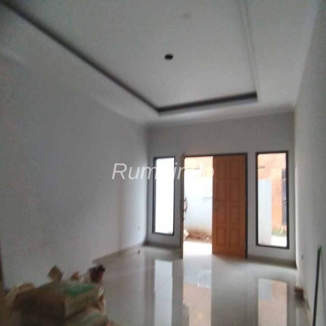 Dijual Rumah Non Cluster di Jln Perikanan Kahfi 2 Jagakarsa Jakarta Selatan - 2