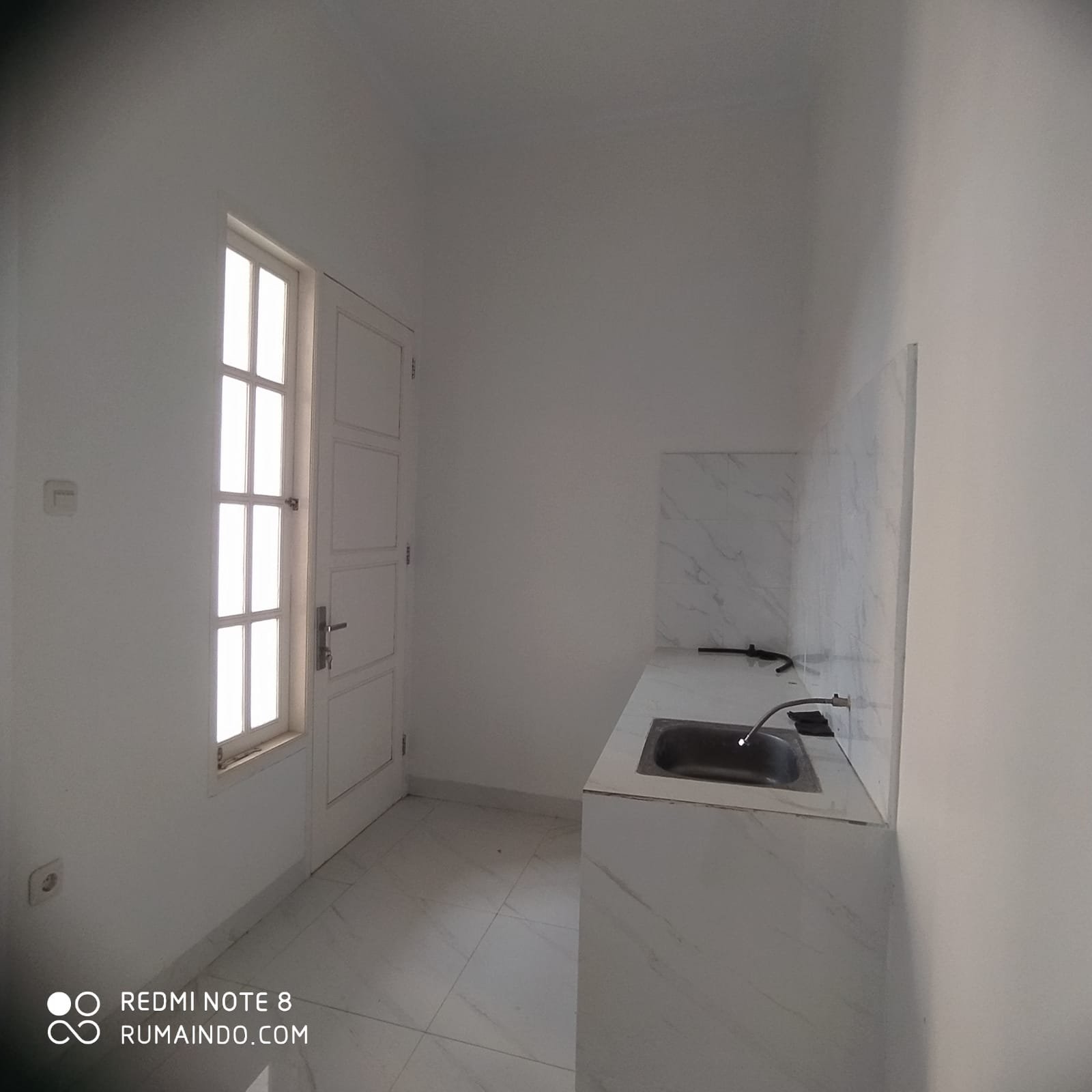 Dijual Rumah Cluster di Jln Benda Kav DPR Jagakarsa Jakarta Selatan - 3