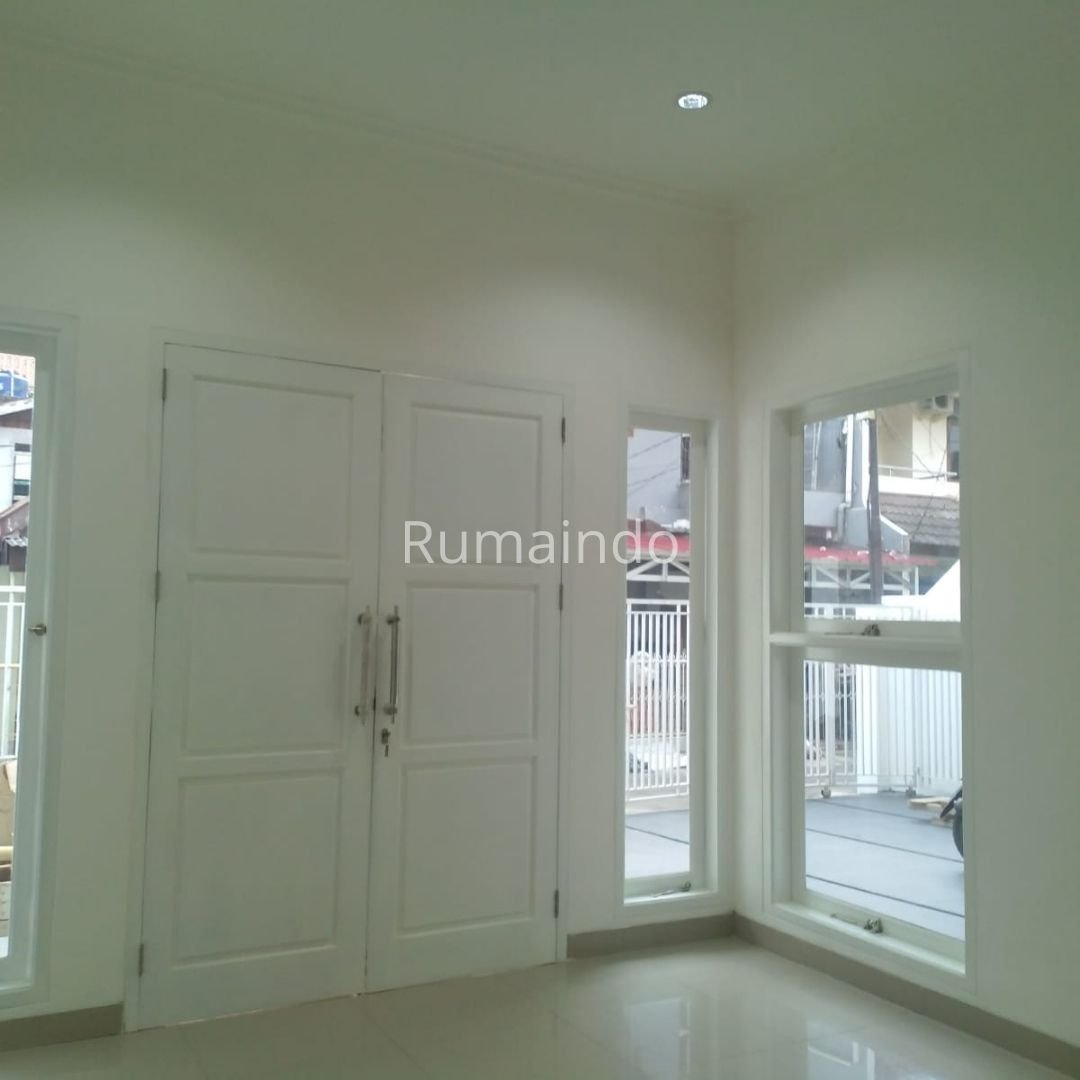 Dijual Murah Rumah Baru di Jln Tebet Barat Jakarta Selatan - 5