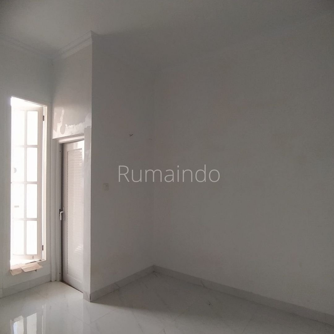 Dijual Rumah Cluster di Jln Benda Kav DPR Jagakarsa Jakarta Selatan - 4