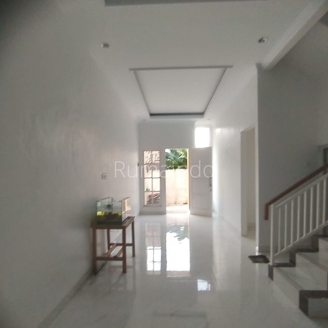 Dijual Rumah Cluster di Jln Benda Kav DPR Jagakarsa Jakarta Selatan - 2
