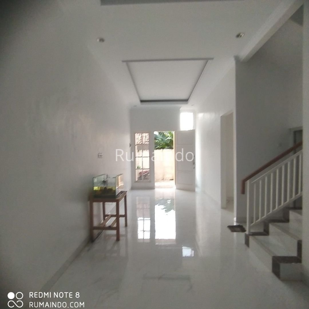 Dijual Rumah Cluster di Jln Benda Kav DPR Jagakarsa Jakarta Selatan - 4