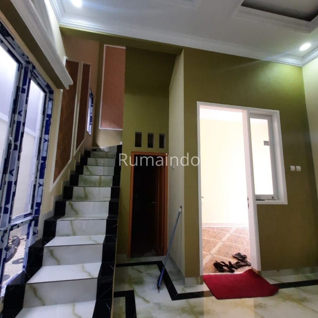 Dijual Rumah Mewah Design Eropa Classic Modern di Jagakarsa Jakarta Selatan - 9