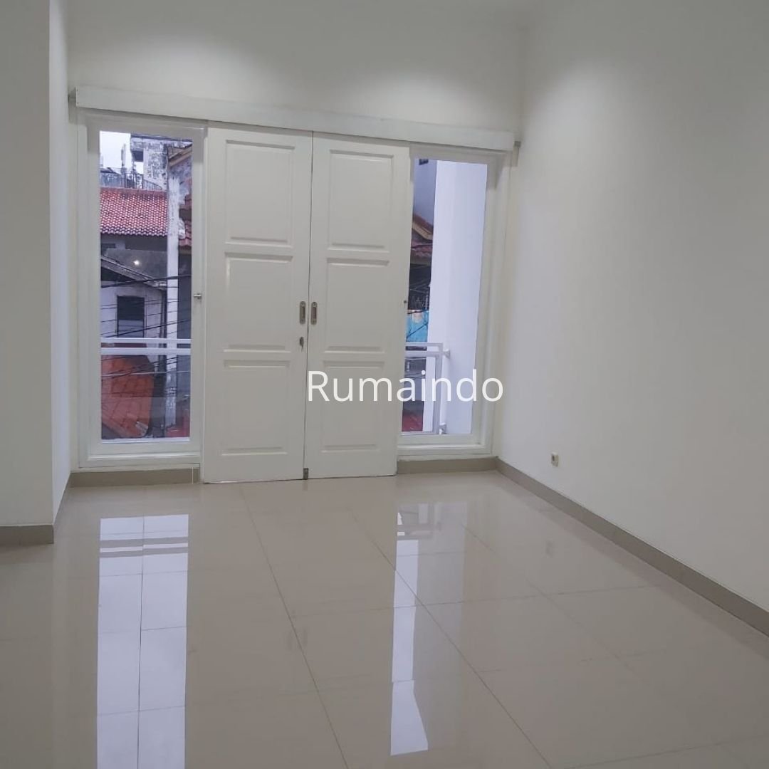 Dijual Murah Rumah Baru di Jln Tebet Barat Jakarta Selatan - 10