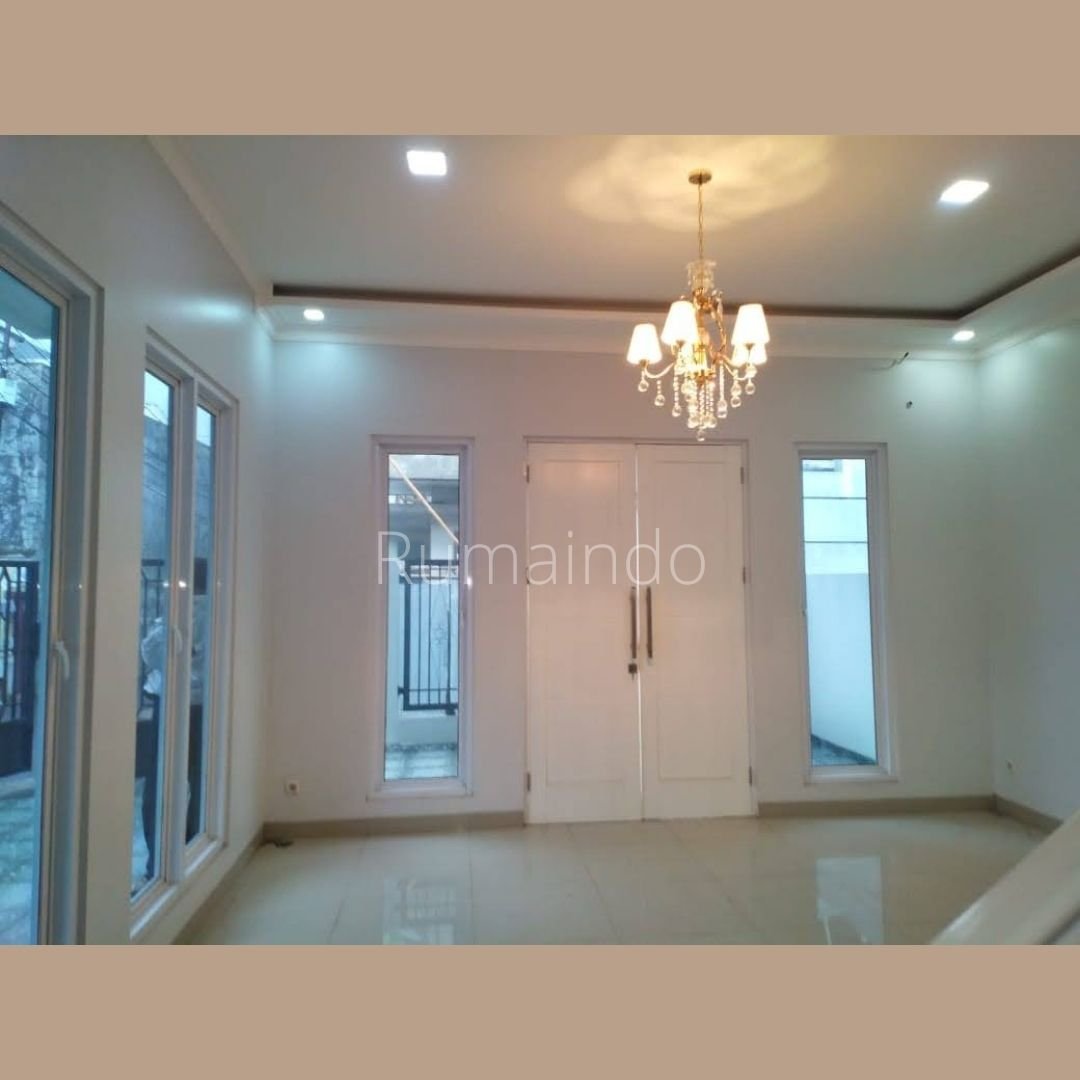 Dijual Murah Rumah Hook di Jln Tebet Timur Jakarta Selatan - 2