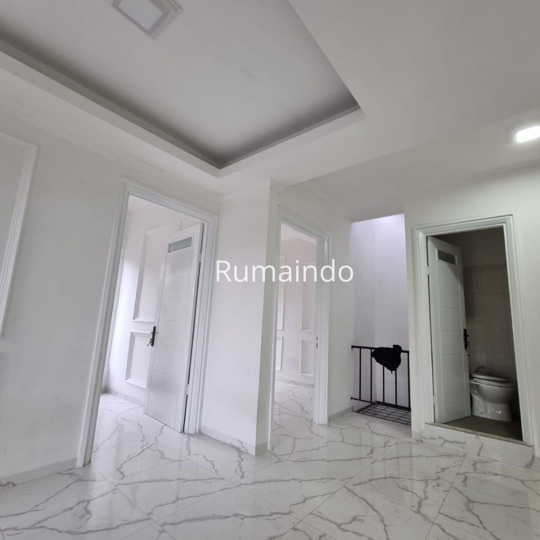 Dijual Murah Rumah Hoek di Perumahan Pura Melati 2 Jati Rahayu Bekasi - 4