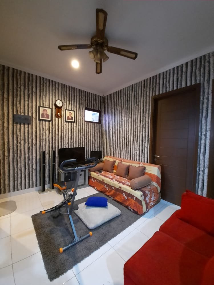 Dijual Rumah Bagus Posisi Hook dan Terawat Discovery Bintaro Jaya 0002 - 2