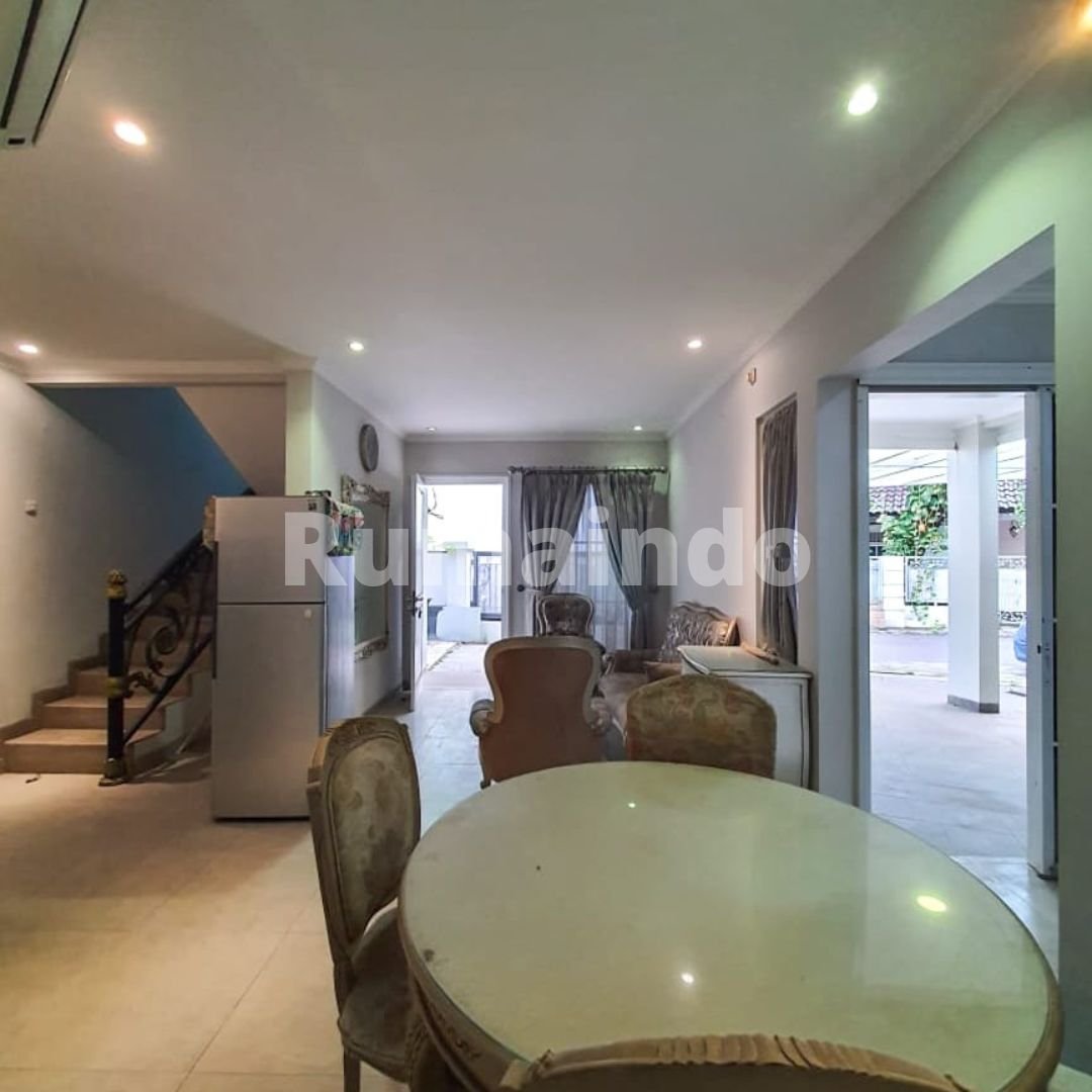 Dijual Rumah di Komplek Kejaksaan Agung Tebet Barat Jakarta Selatan - 4