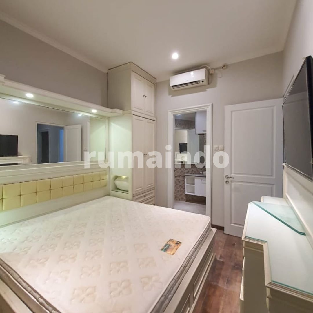 Dijual Rumah di Komplek Kejaksaan Agung Tebet Barat Jakarta Selatan - 9