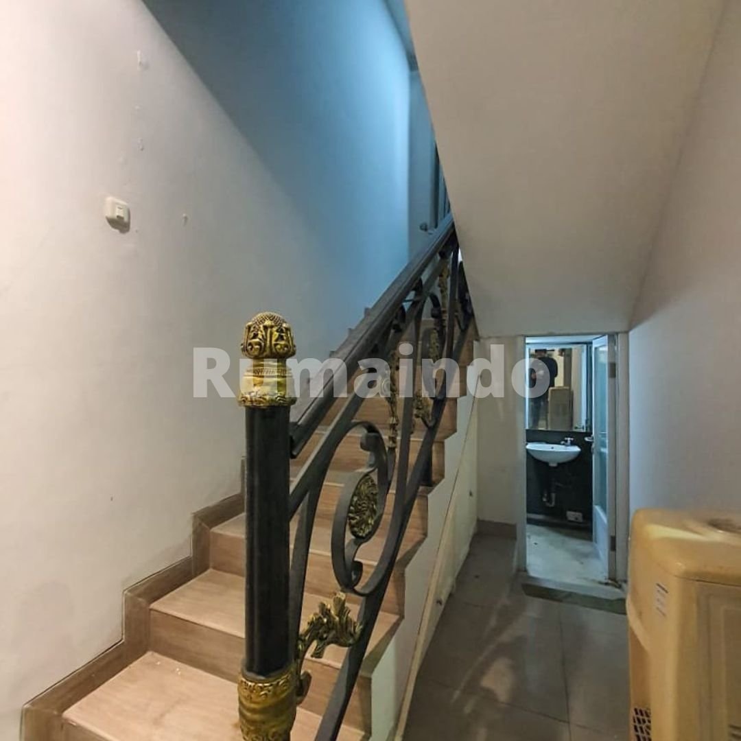 Dijual Rumah di Komplek Kejaksaan Agung Tebet Barat Jakarta Selatan - 5