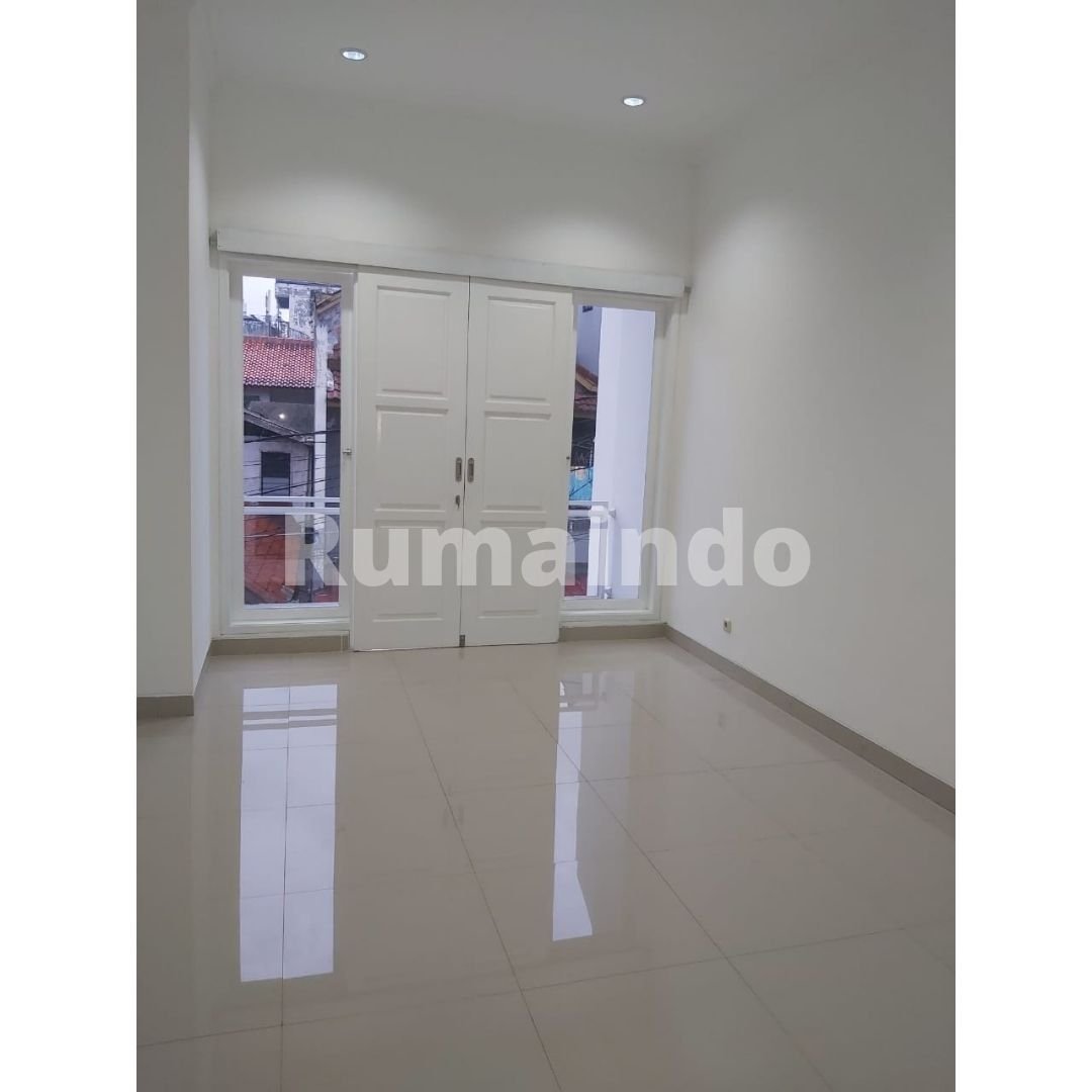 Dijual Murah Rumah Baru di Jln Tebet Barat Jakarta Selatan - 5