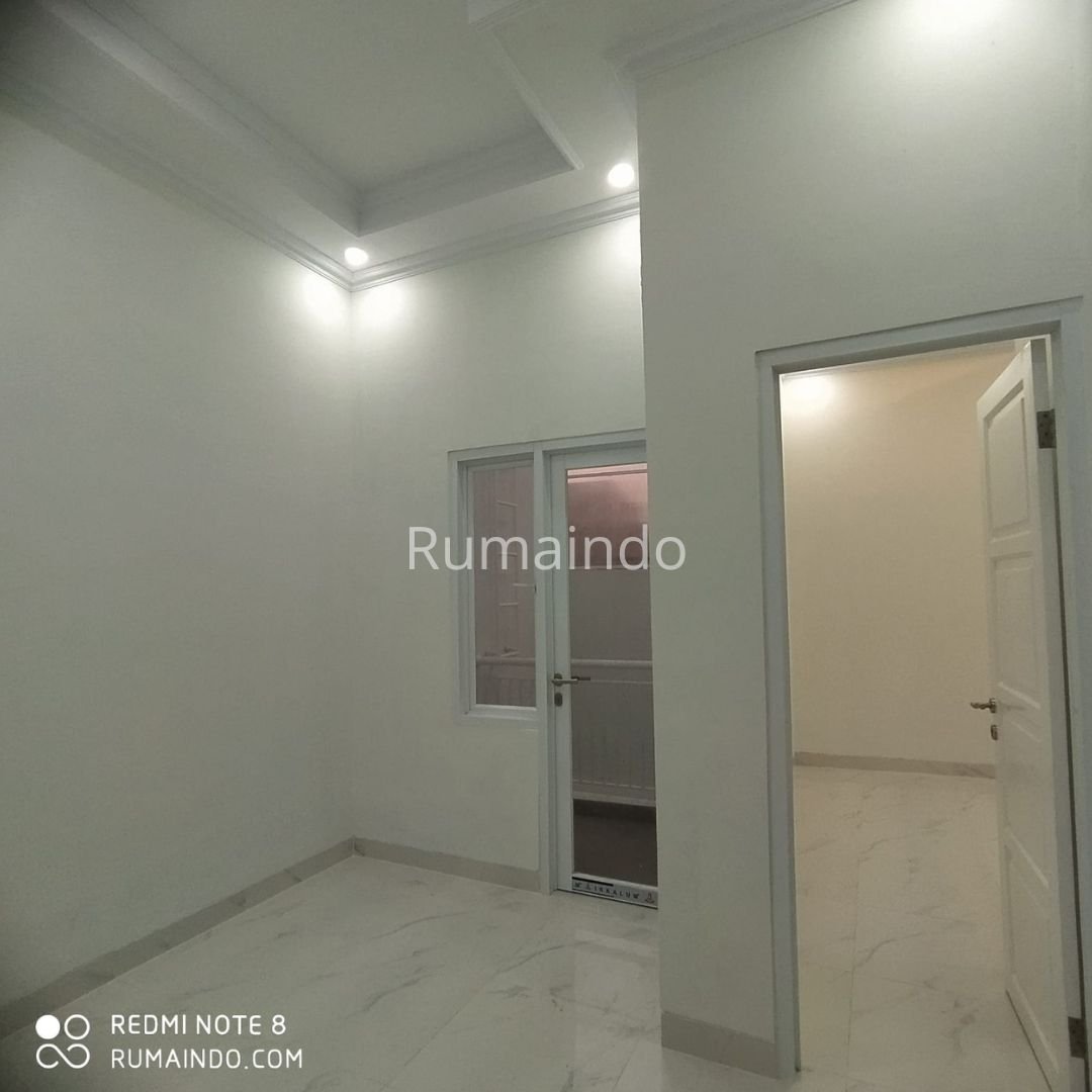 Dijual Murah Rumah Cluster di Warung Sila Jagakarsa Jakarta Selatan - 5