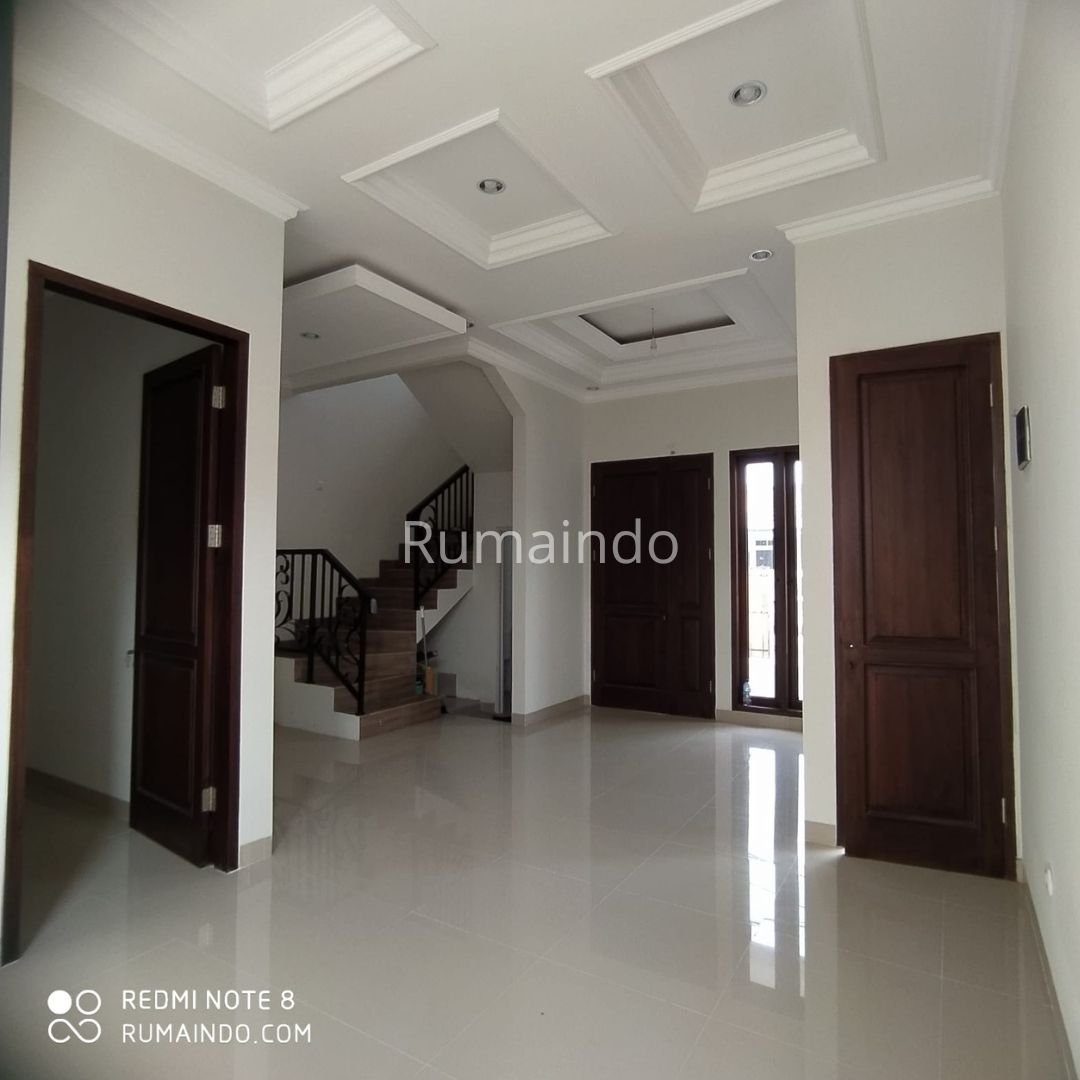 Dijual Murah Rumah Hook Non Cluster di Kahfi 1 Jagakarsa Jakarta Selatan - 4