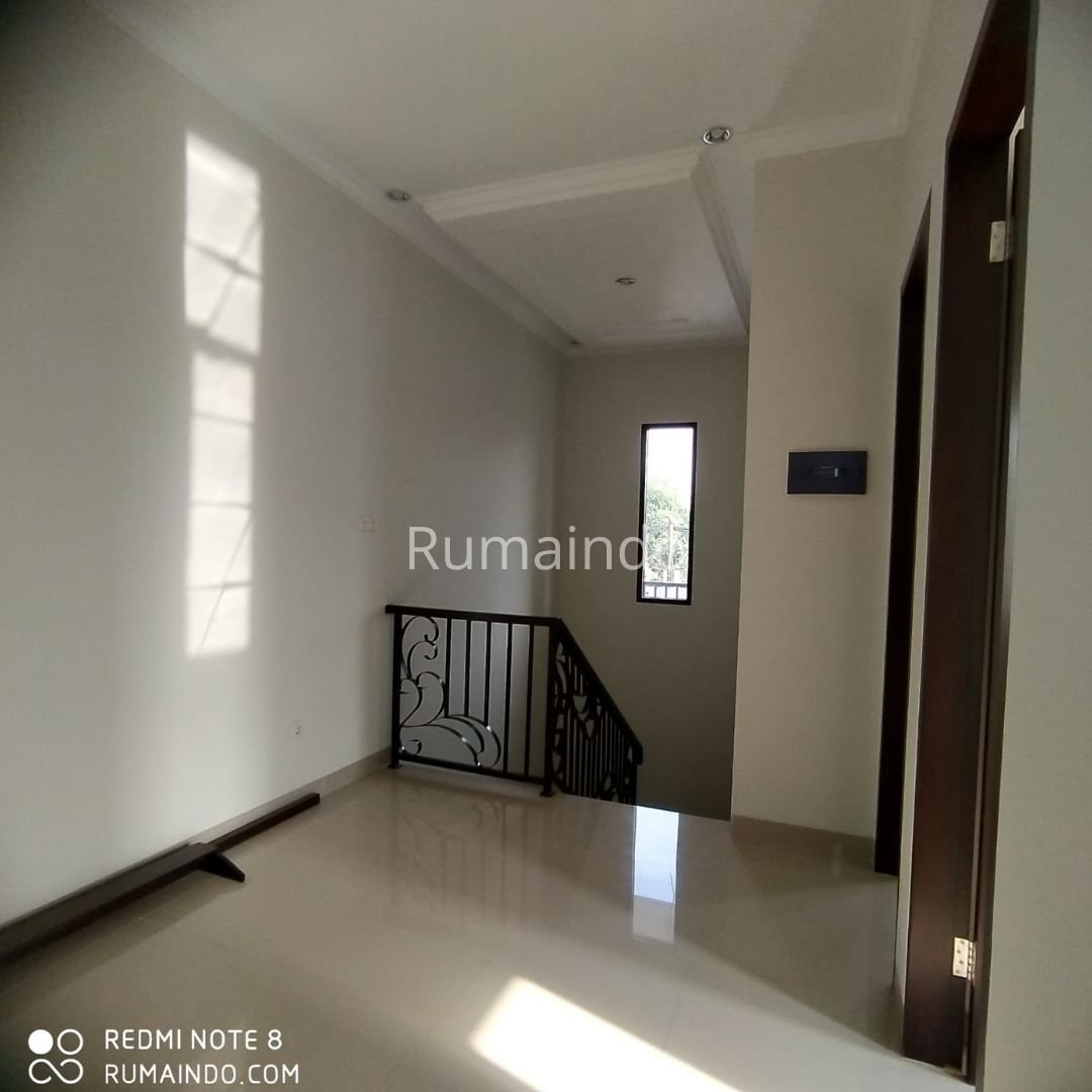 Dijual Murah Rumah Hook Non Cluster di Kahfi 1 Jagakarsa Jakarta Selatan - 9