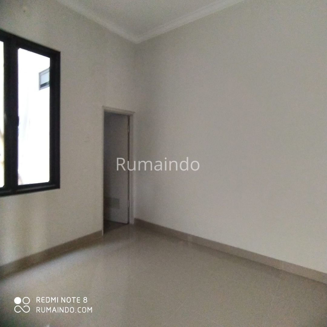 Dijual Murah Rumah Hook Non Cluster di Kahfi 1 Jagakarsa Jakarta Selatan - 6