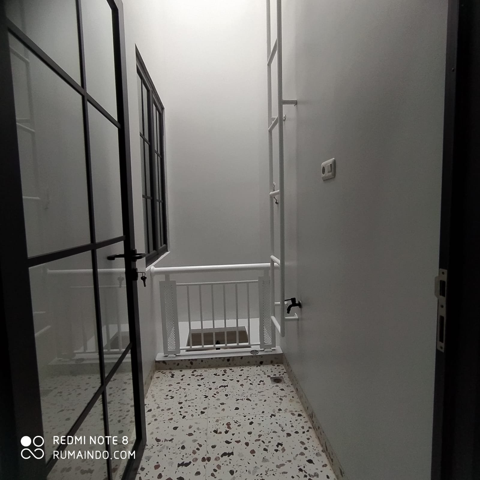 Rumah Cluster di Kahfi 1 Jagakarsa Jakarta Selatan - 11