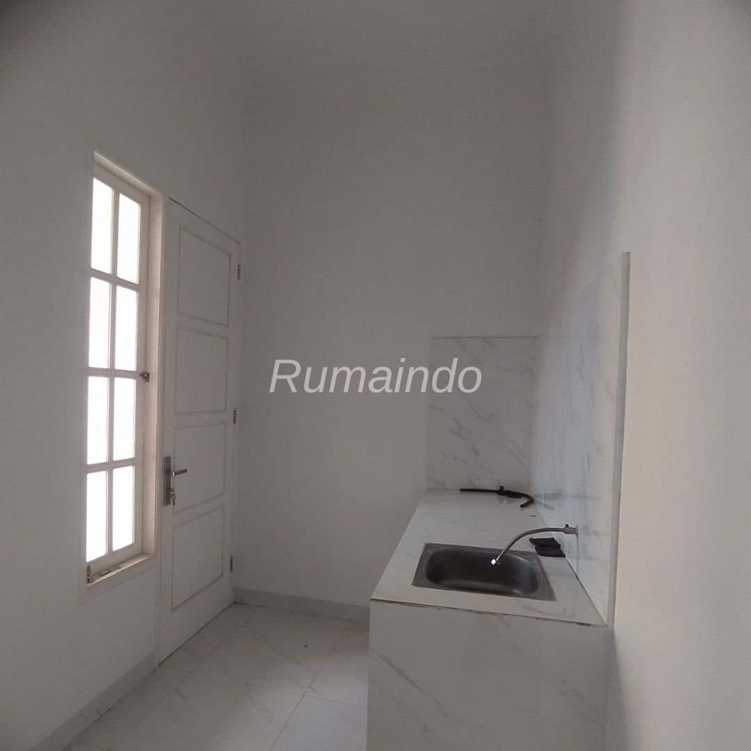 Dijual Rumah Cluster di Jln Benda Kav DPR Jagakarsa Jakarta Selatan - 8