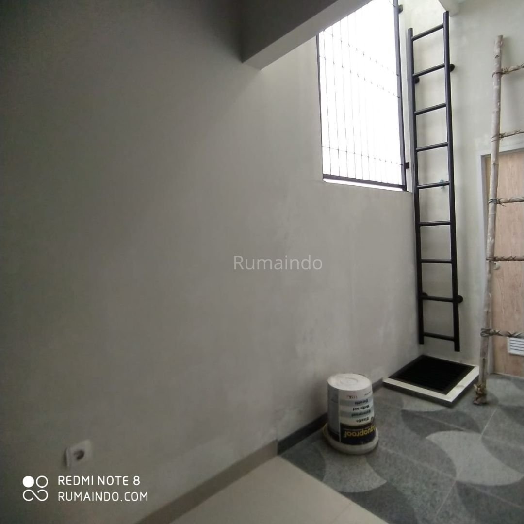 Dijual Termurah Rumah Non Cluster di Srengseng Sawah Jagakarsa Jakarta Selatan - 10