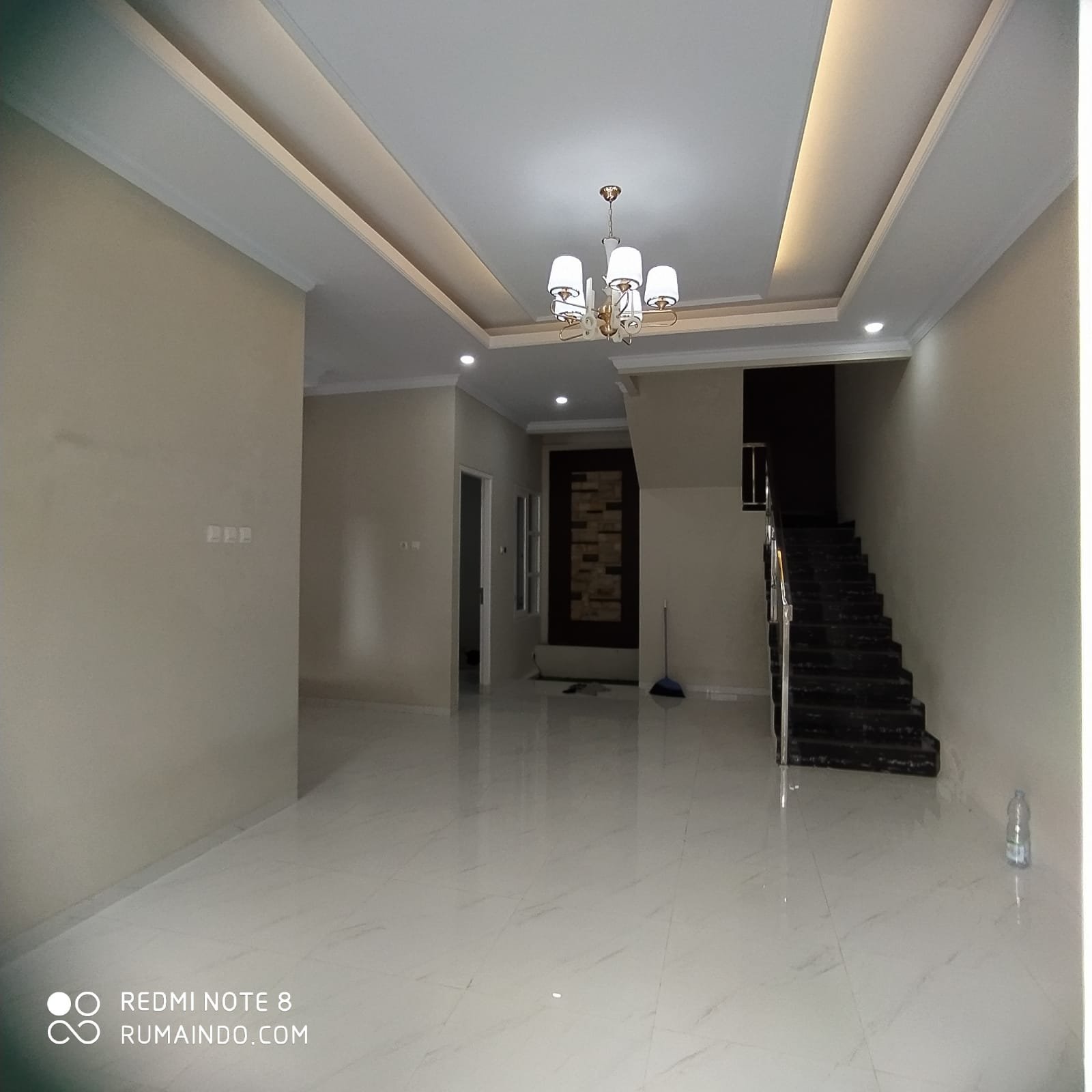 Dijual Rumah Non Cluster di Srengseng Sawah Jagakarsa Jakarta Selatan - 3
