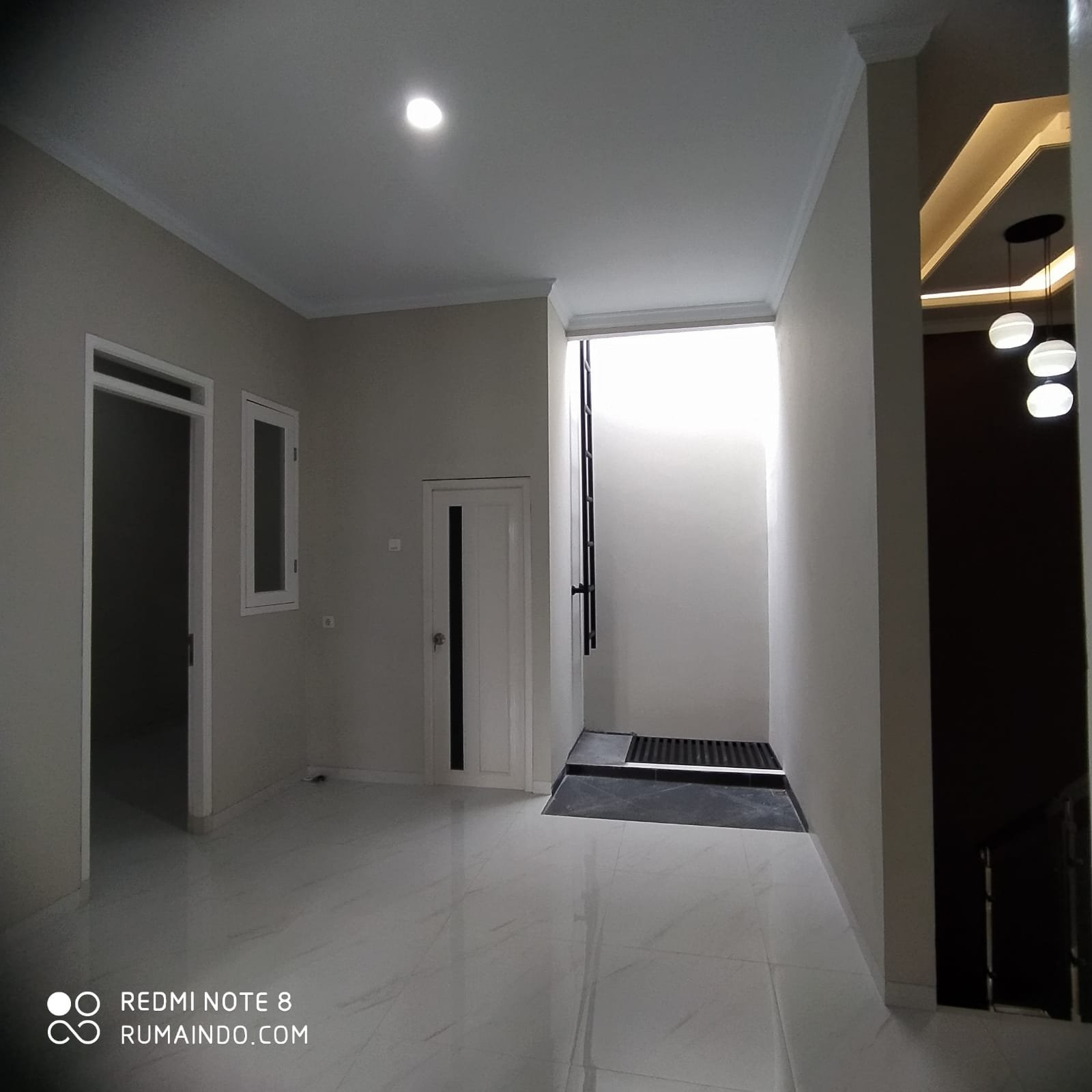 Dijual Rumah Non Cluster di Srengseng Sawah Jagakarsa Jakarta Selatan - 7