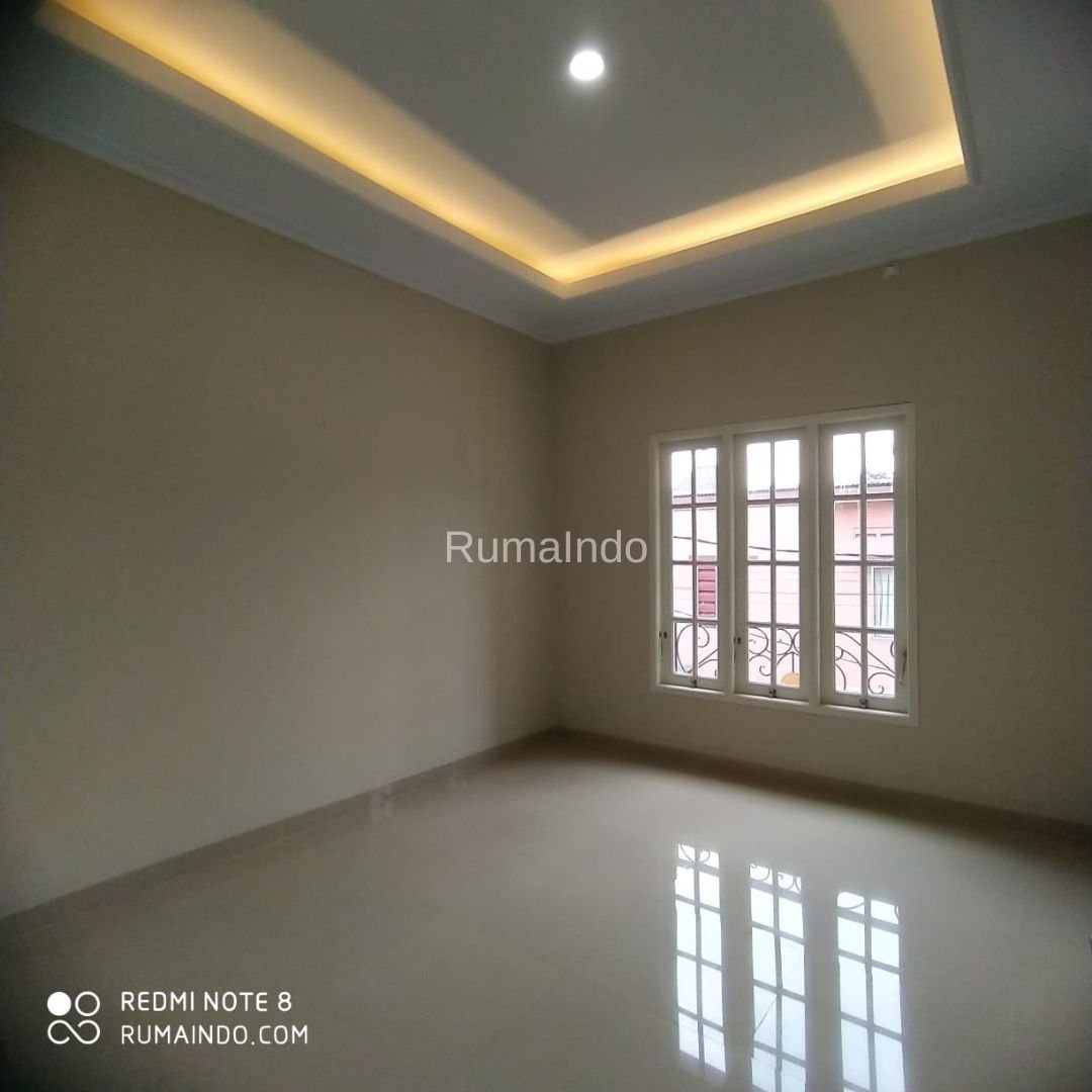 Dijual Rumah Non Cluster di Srengseng Sawah Jagakarsa Jakarta Selatan - 9